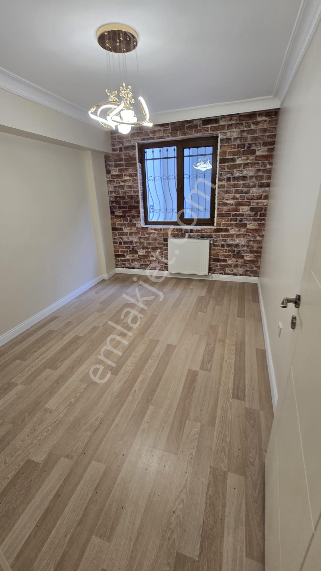 Beylikdüzü Yakuplu 2+1 Net 80 M² Müstakil Bahçe Kullanımlı İçi Yapılı Daire - Görsel 12