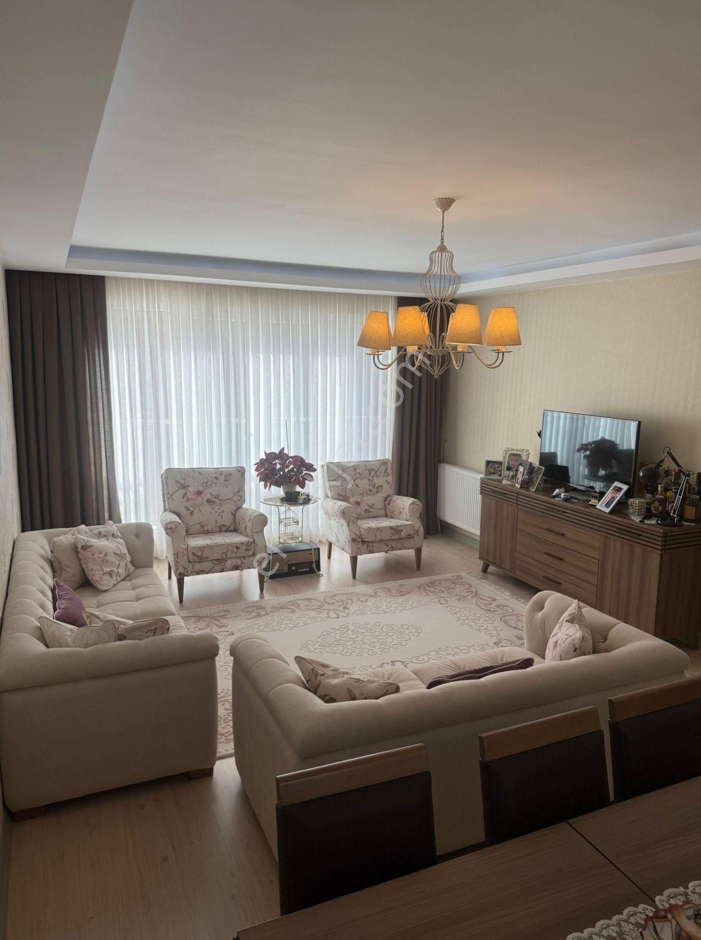 Cihandan Kızılcahamam Cadde Paraleli Arakatta Kök Tapulu 4+1