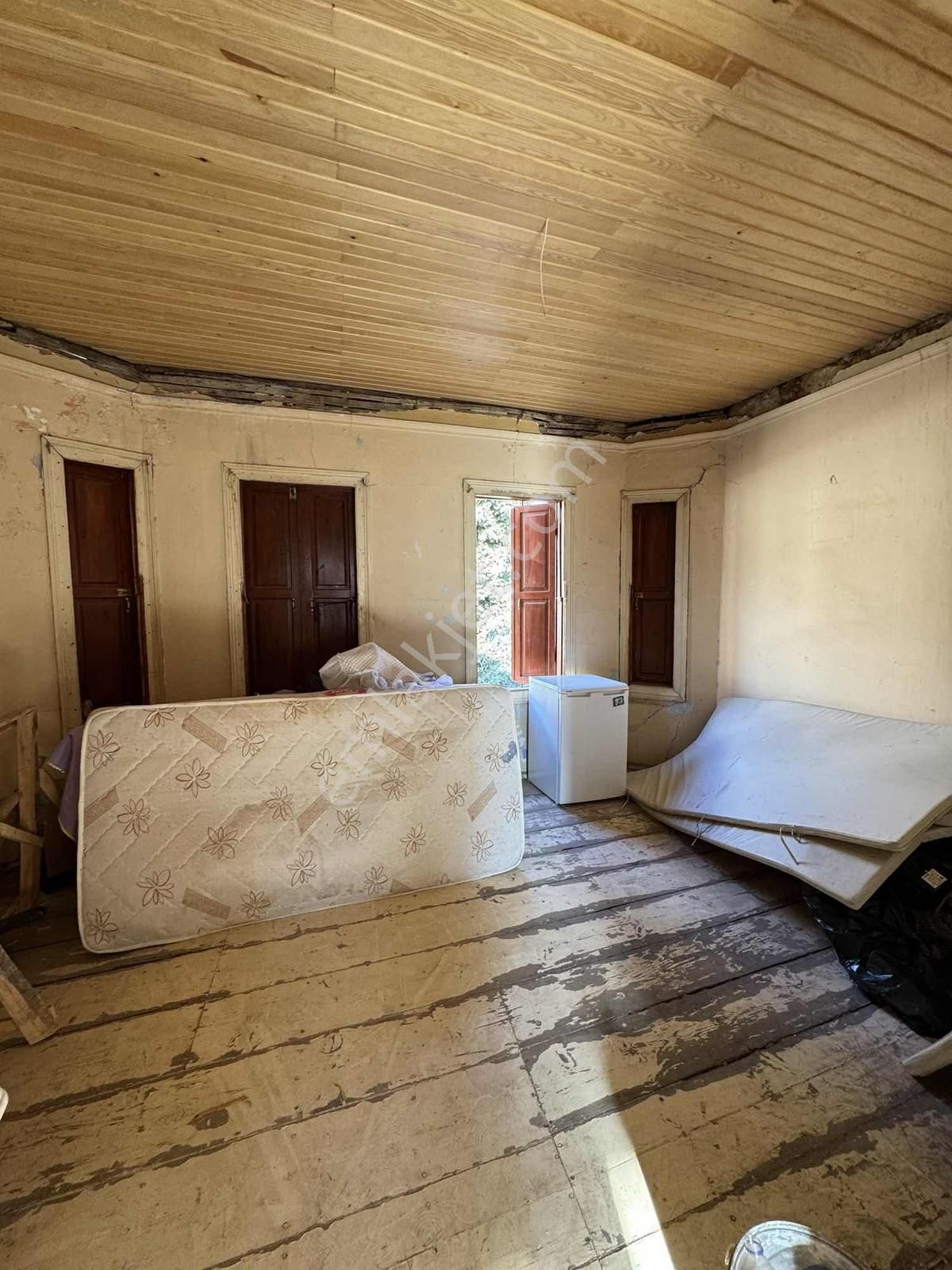 Ayvalık Hayrettinpaşa Mahallesinde Satılık Müstakil Ev - Görsel 20