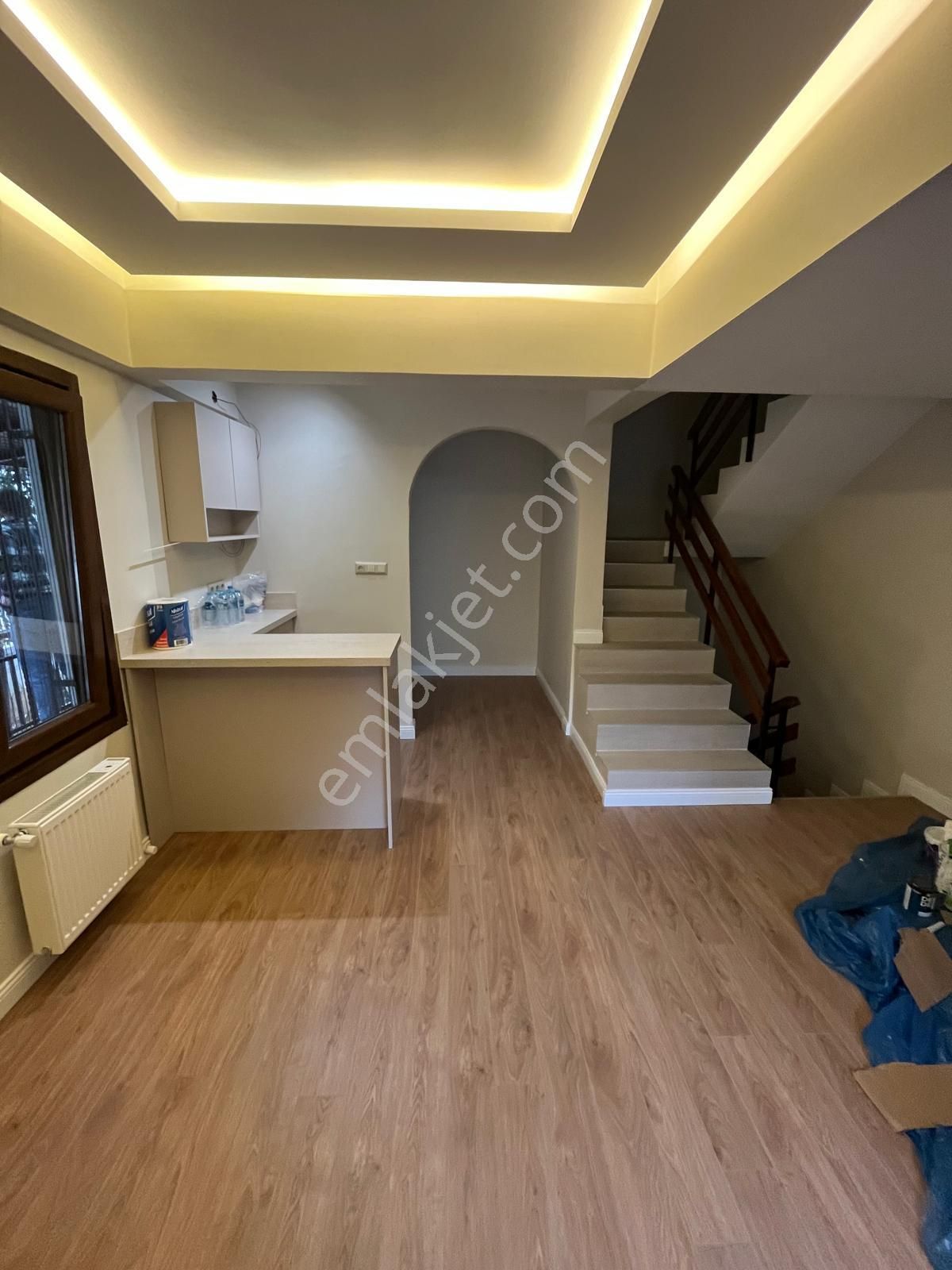 Maltepe Bağlarbaşında Bahçe Kullanımlı 3+1 Mustakil Satılık - Görsel 13