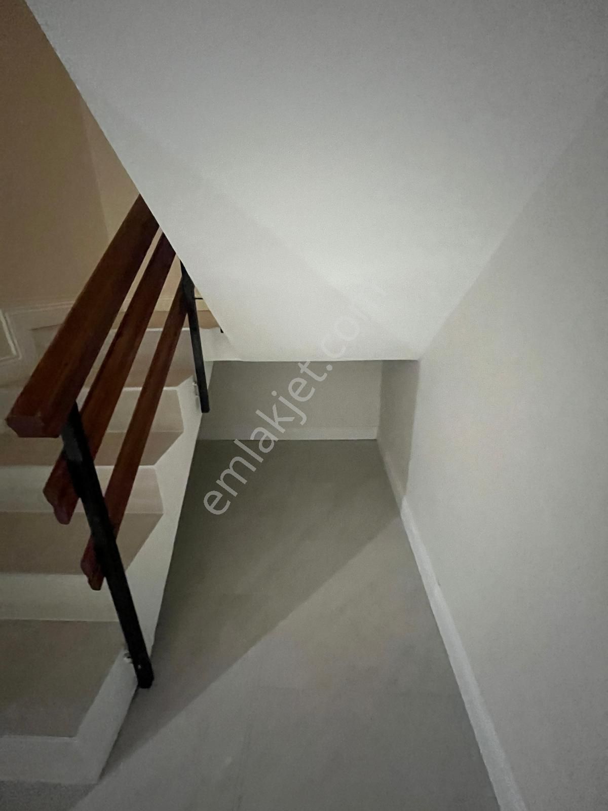 Maltepe Bağlarbaşında Bahçe Kullanımlı 3+1 Mustakil Satılık - Görsel 33