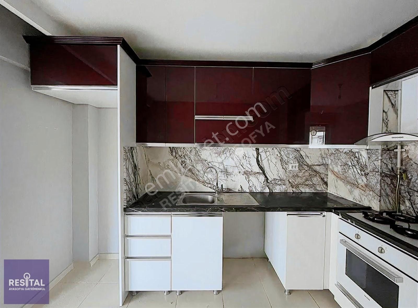 Bursa Nilüfer Balat Elit Evler 2 Sitesi 4.kat Kiralık 3+1 Daire