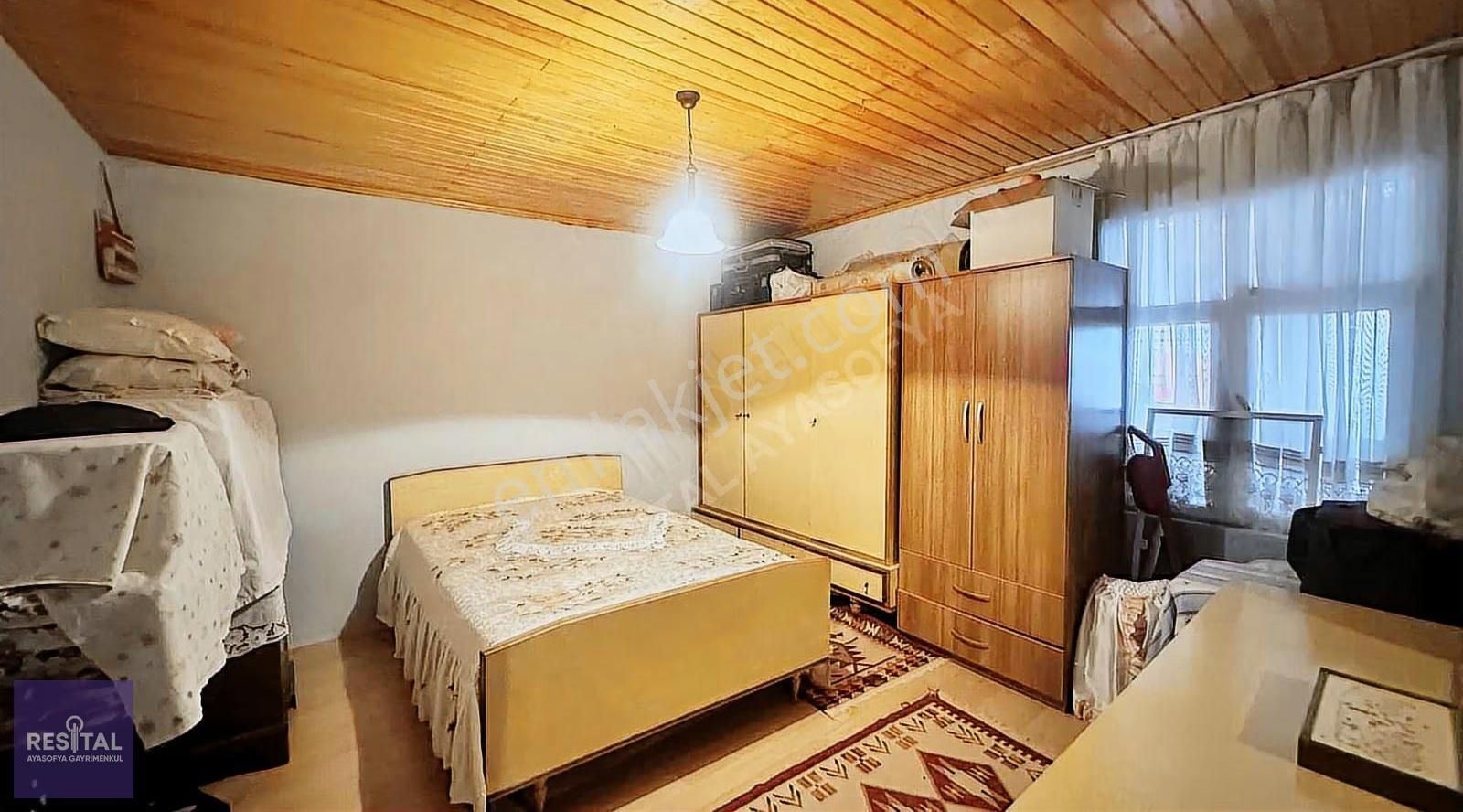 Vakıf Meydanında 330m2 Arsa 2 Müstakil Ev Ve Bahçesi - Görsel 5