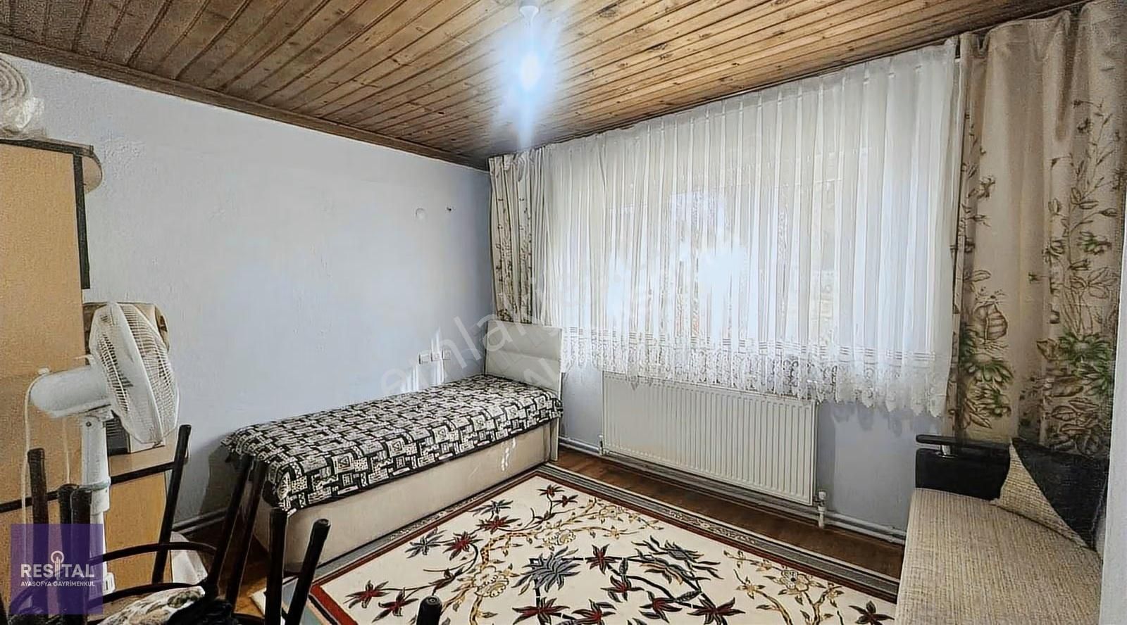 Vakıf Meydanında 330m2 Arsa 2 Müstakil Ev Ve Bahçesi - Görsel 3