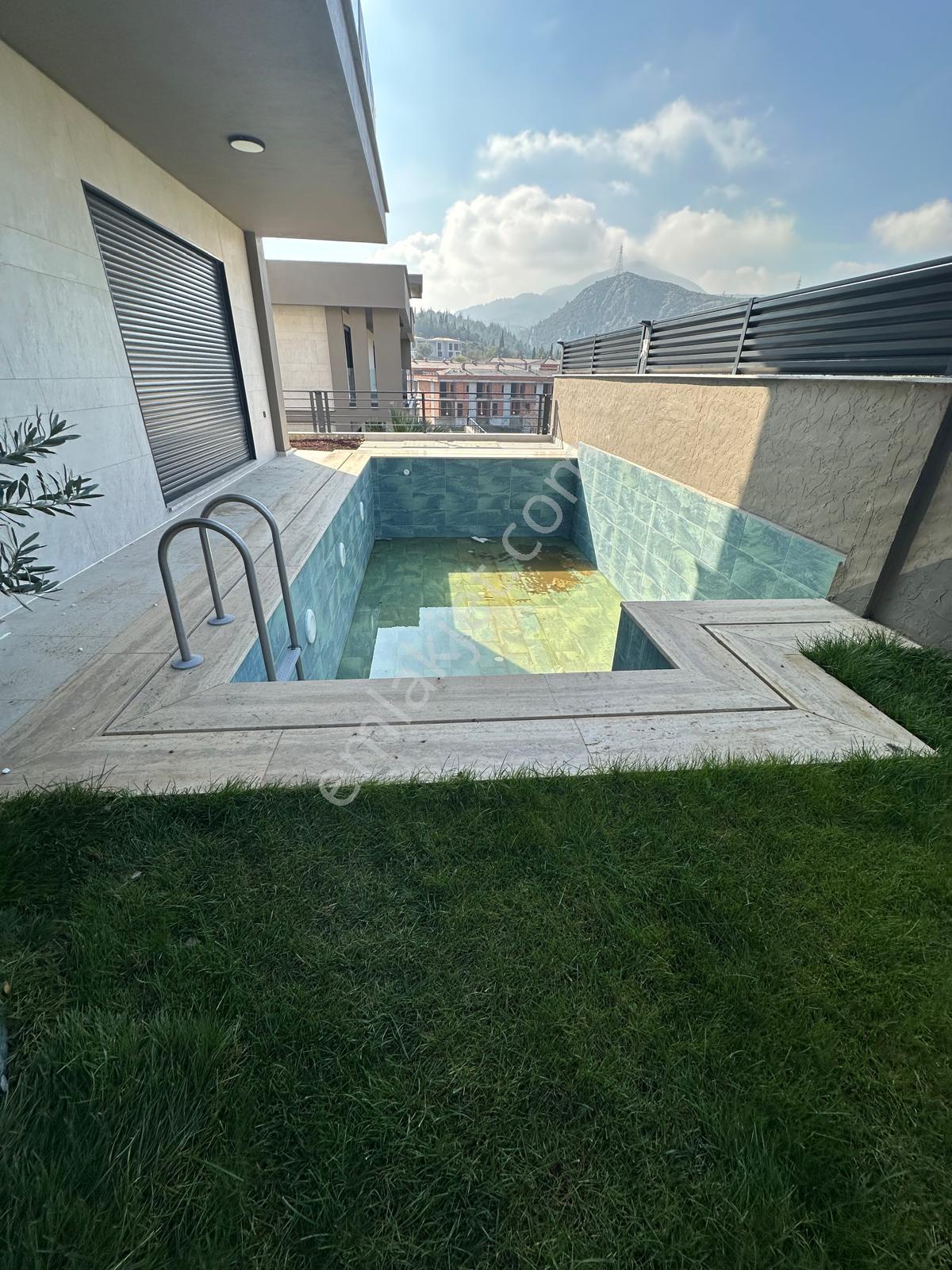 🏡keçiliköy Mahallesi 🏡site İçi ✅6+1 M2 420 3 Katlı Müstakil Villa Yüzme - Görsel 26