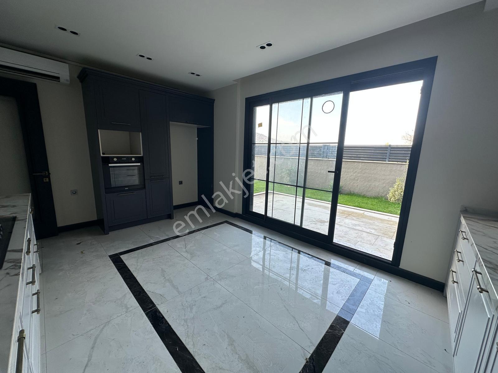 🏡keçiliköy Mahallesi 🏡site İçi ✅6+1 M2 420 3 Katlı Müstakil Villa Yüzme - Görsel 20
