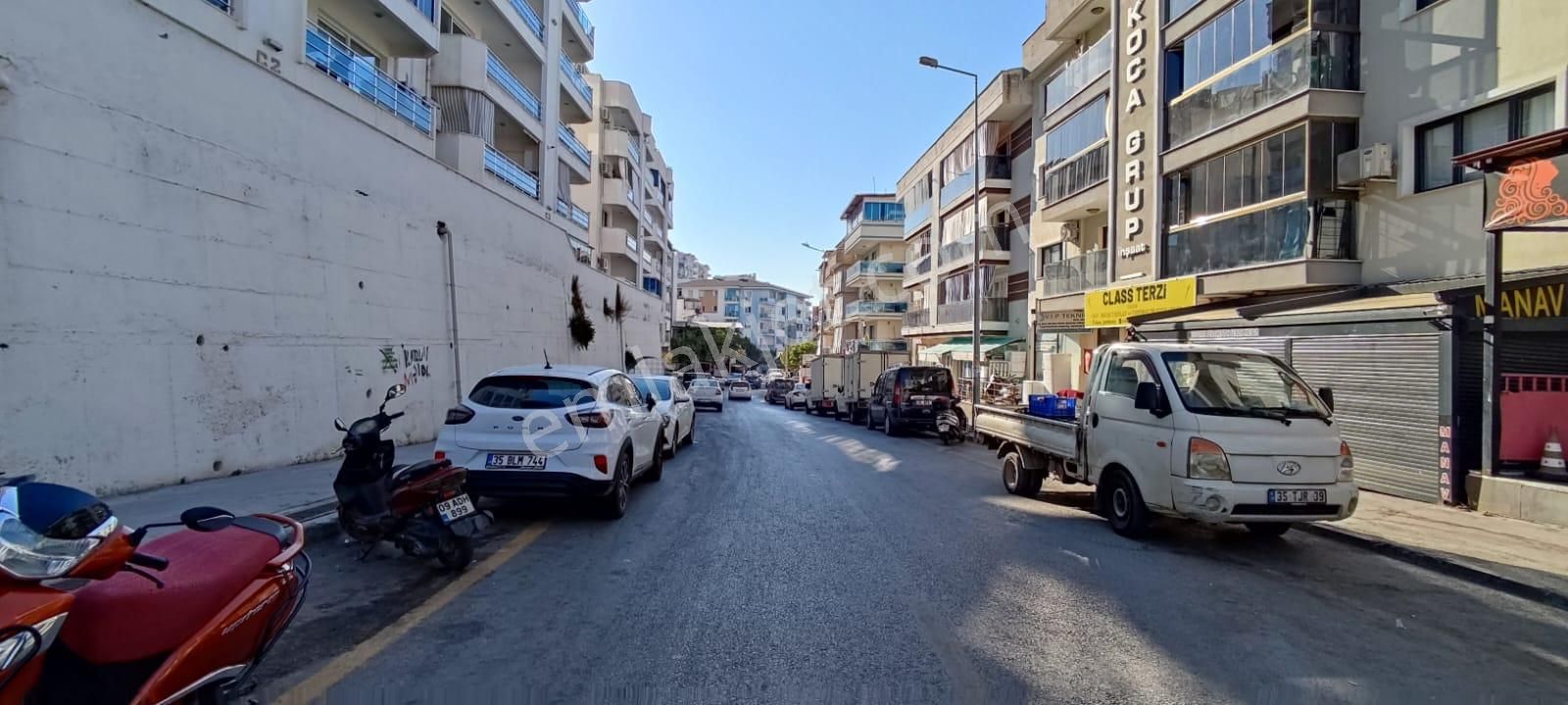 Kuşadası Ikıçeşmelık Okulu Karşısı Satılık Dükkan - Görsel 4