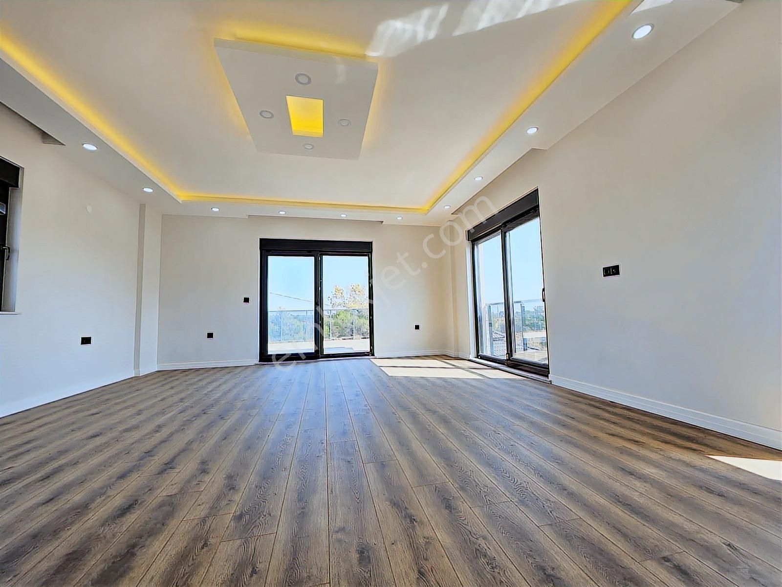 Döşemealtı Altınkale Mahallesinde 5+1 Satılık Akıllı Villa