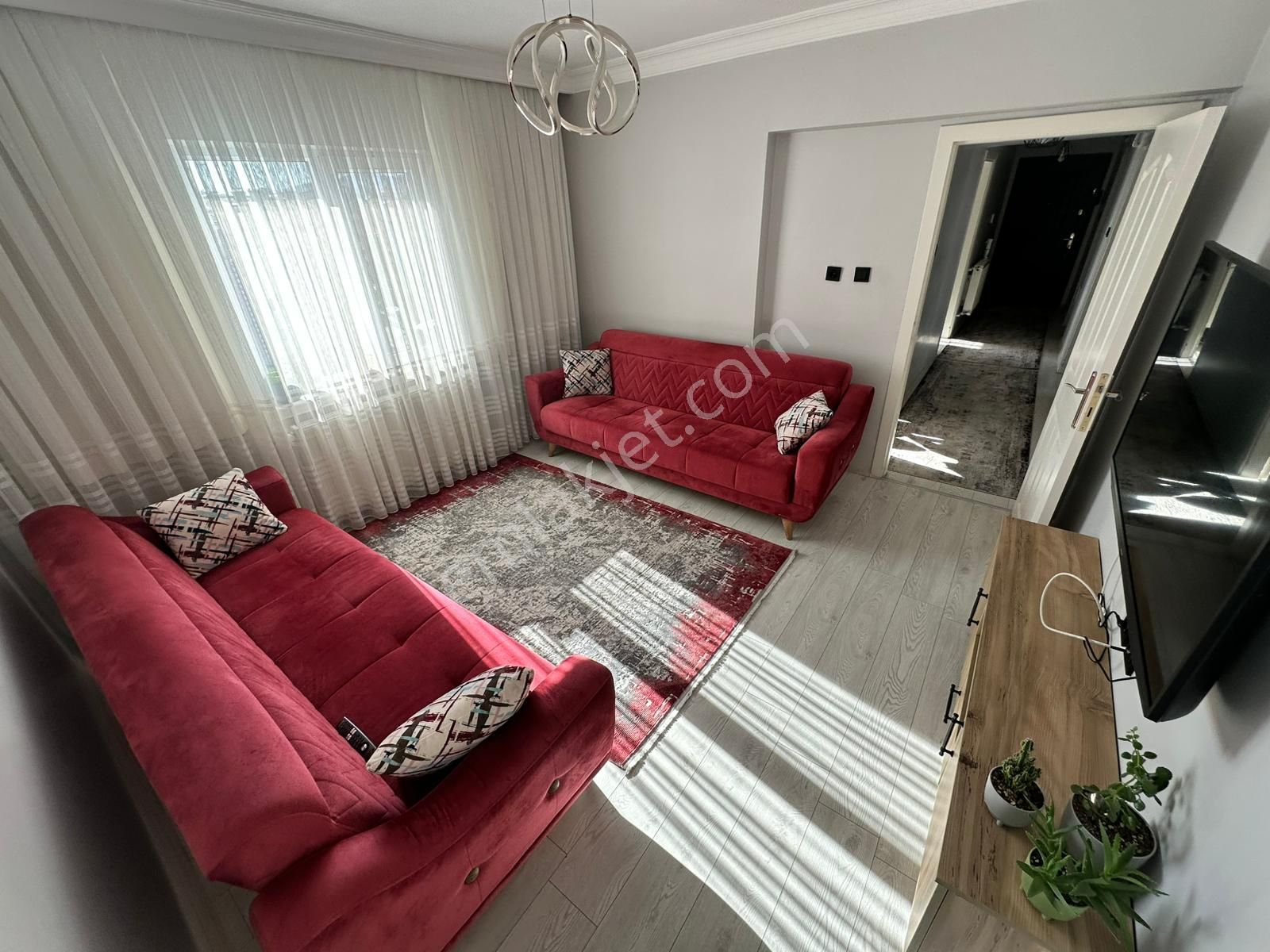 Tandoğan Mh 3+1 Katta Asansörlü Full Yapılı Köşe Başı Daireee