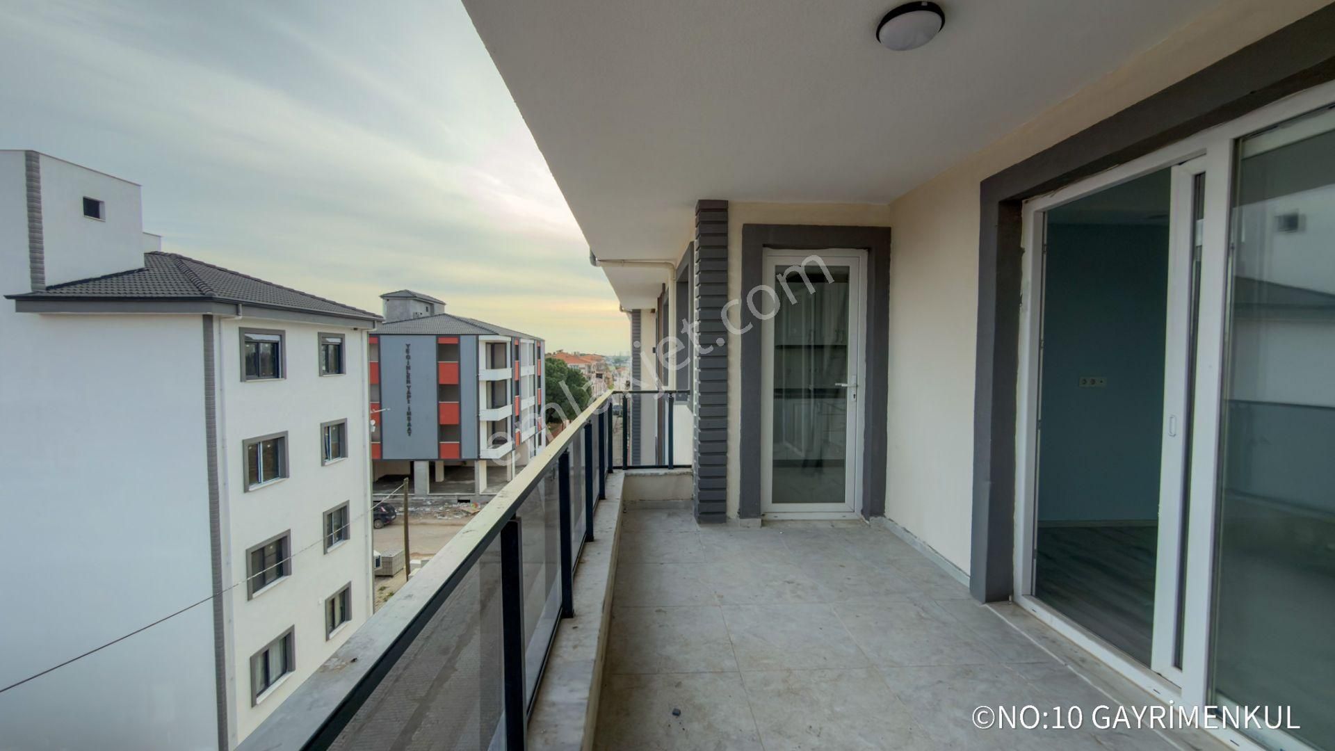 No:10 Gayrimenkul’den – Cadde Üstü, Köşe Konum, En Üst Kat 3+1 (125 M²) Kapalı Mutfak - Görsel 20