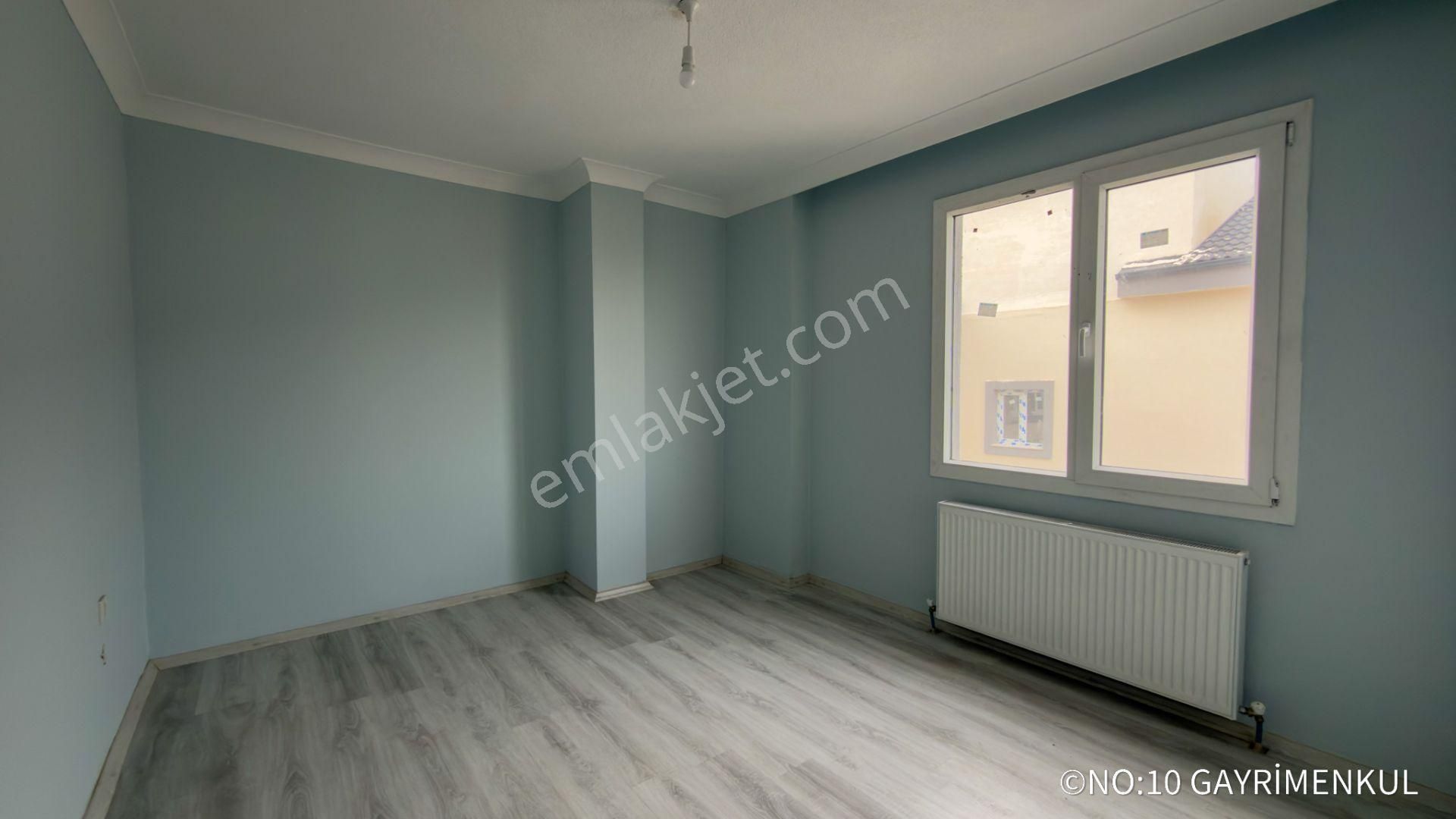 No:10 Gayrimenkul’den – Cadde Üstü, Köşe Konum, En Üst Kat 3+1 (125 M²) Kapalı Mutfak - Görsel 8