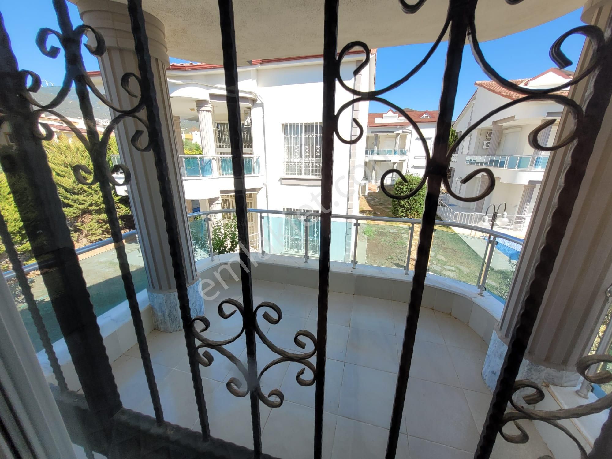 !! Fiyat Düştü !! Denize 50 Adım Havuzlu 5+1 Müstakil Villa - Görsel 20