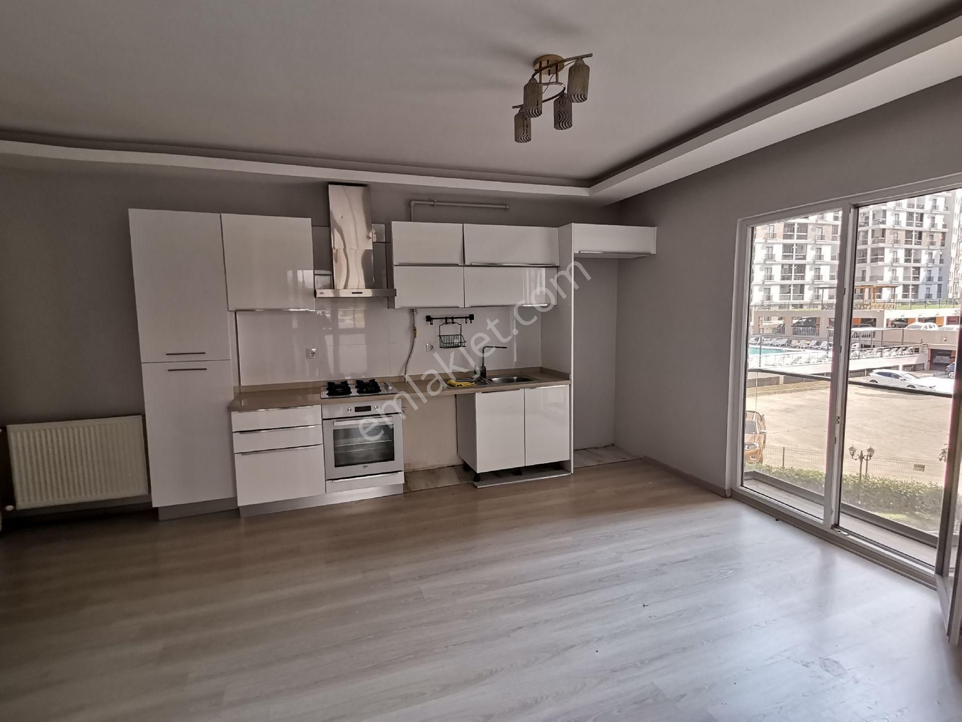 Bursa Ataevlerde Havuzlu Güvenlikli Stede Kiralık 2+1 - Görsel 3