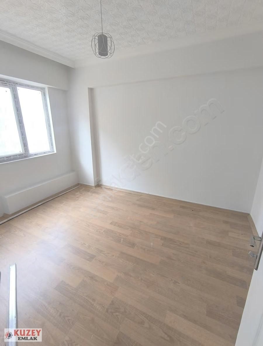 Kuzey Emlak'tan Demetevler'de 3+1 Full Yapılı Giriş Kat Satılık - Görsel 7