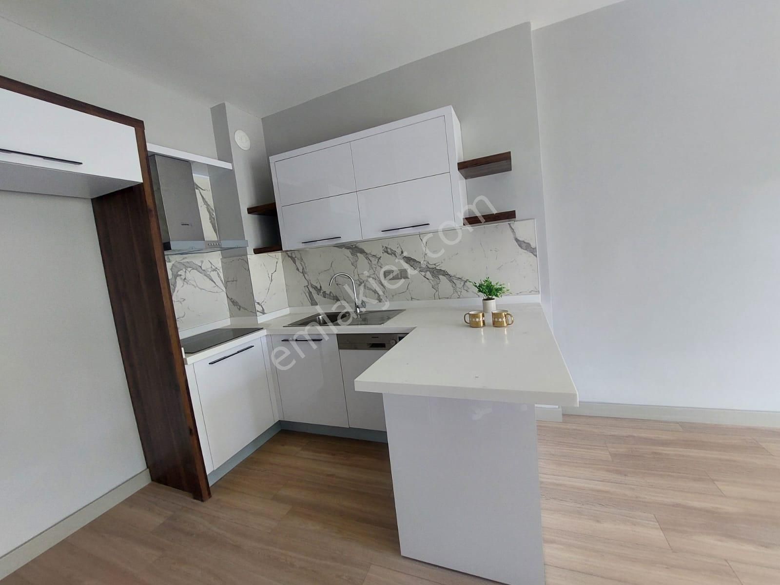 Nadir Bulunur! Teraslı Özel 2+1 Prestijli Projede Tek Seçenek - Görsel 8