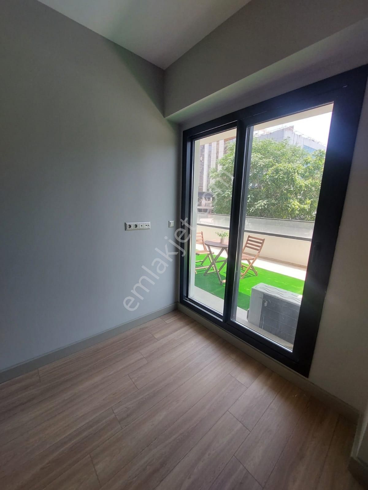 Nadir Bulunur! Teraslı Özel 2+1 Prestijli Projede Tek Seçenek - Görsel 11