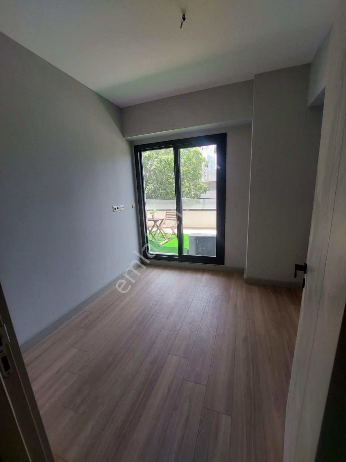 Nadir Bulunur! Teraslı Özel 2+1 Prestijli Projede Tek Seçenek - Görsel 12