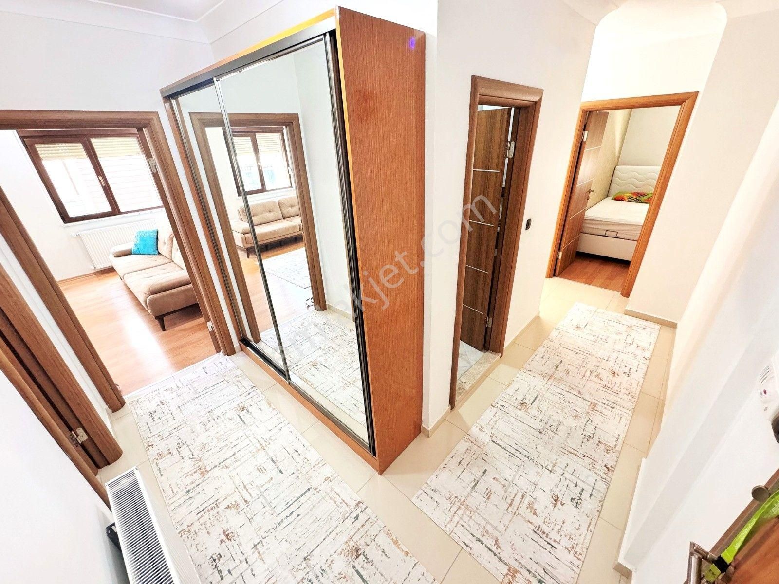 Aygülden Akçay'da 4 Yaşında Ön Cephe Full Eşyalı Ebeveyn Banyolu Doğalgazlı Ara Kat 3+1satılık Daire - Görsel 18