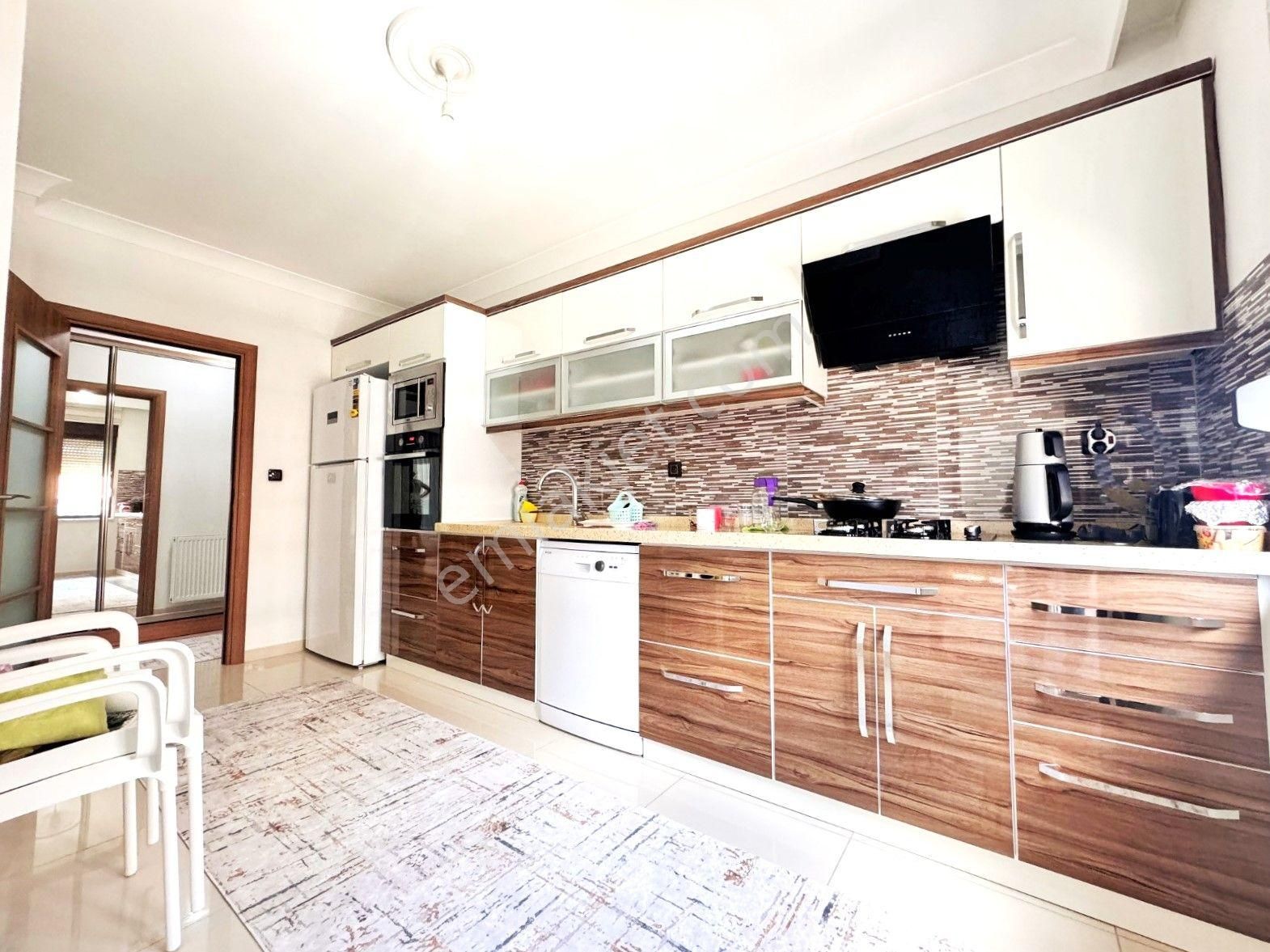 Aygülden Akçay'da 4 Yaşında Ön Cephe Full Eşyalı Ebeveyn Banyolu Doğalgazlı Ara Kat 3+1satılık Daire - Görsel 5