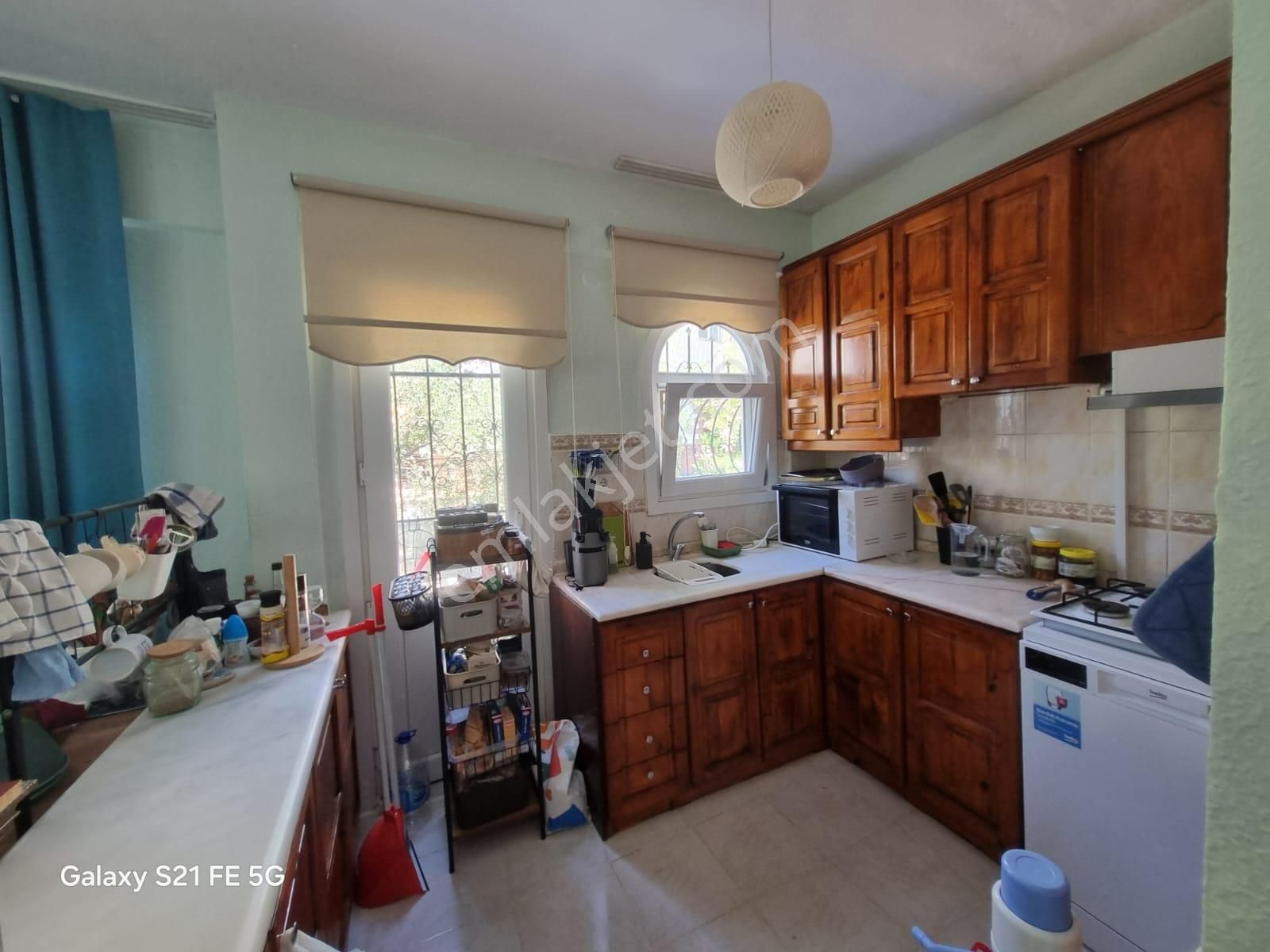 Ayvalık Sahilkent'te Kiralık, 3+1, Denize Yakın Villa - Görsel 3