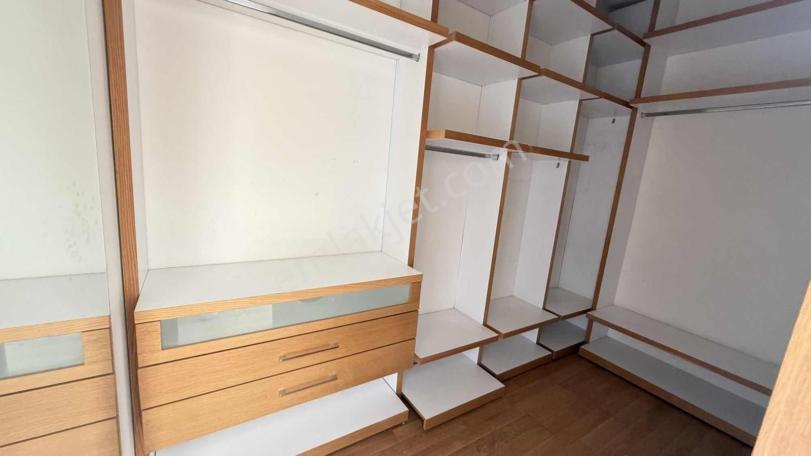 Çiğdem Emlaktan The İstanbul Evlerinde Satılık 3+1 190m2 Daire - Görsel 2