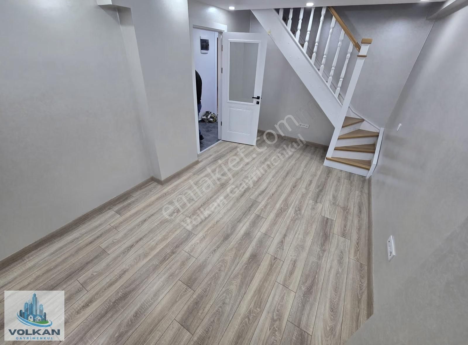 Volkan İnş'tan Cebeci Mah.satılık 4+2 190m2 Sıfır Dubleks Daire