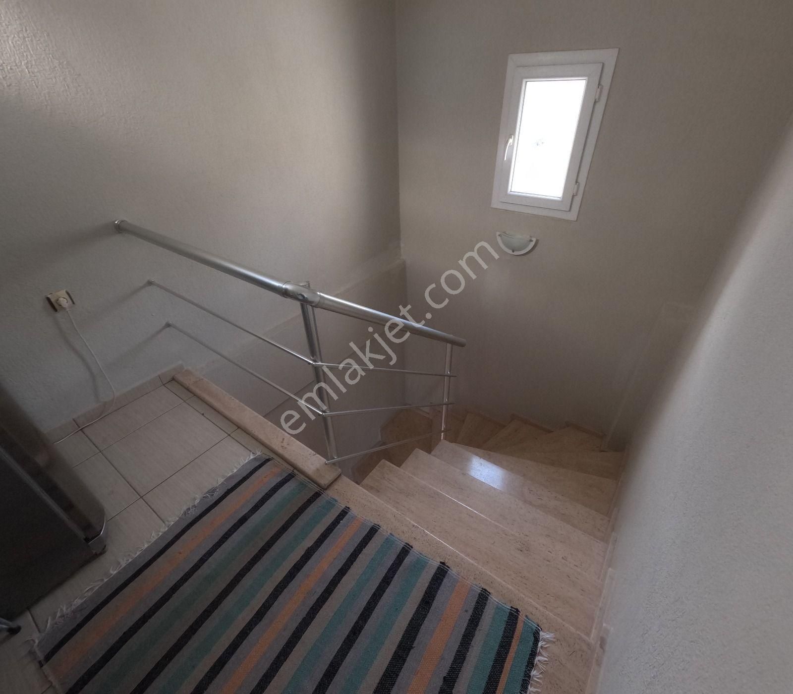 Urla Gülbahçe'de 4 Katlı Muhteşem Bir Bina - Görsel 29