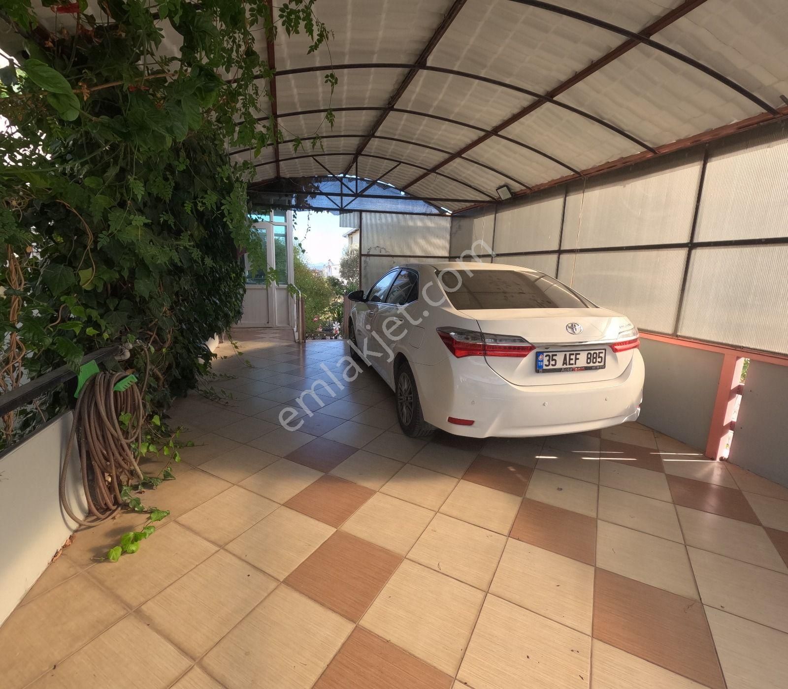 Urla Gülbahçe'de 4 Katlı Muhteşem Bir Bina - Görsel 14