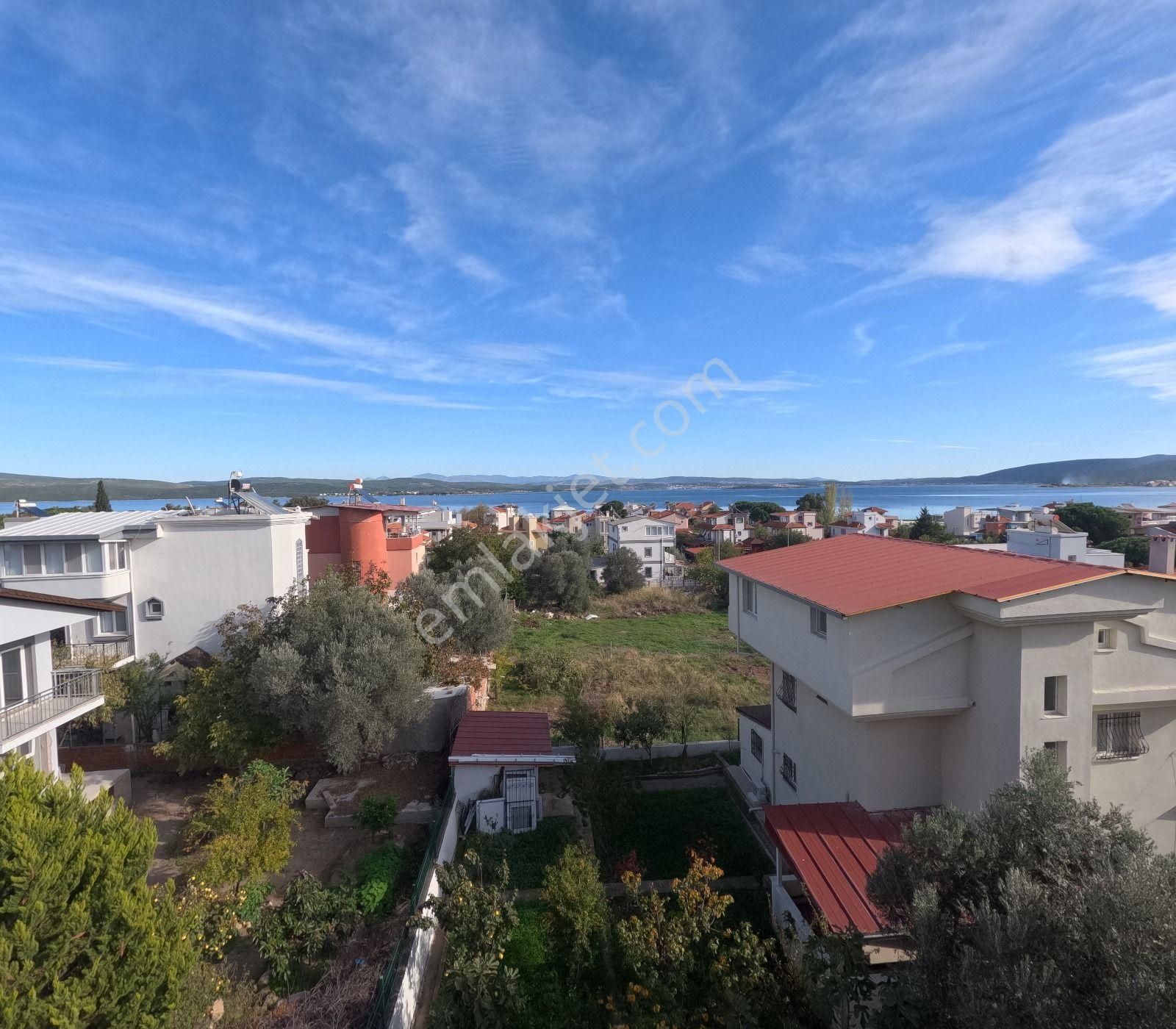 Urla Gülbahçe'de 4 Katlı Muhteşem Bir Bina - Görsel 10