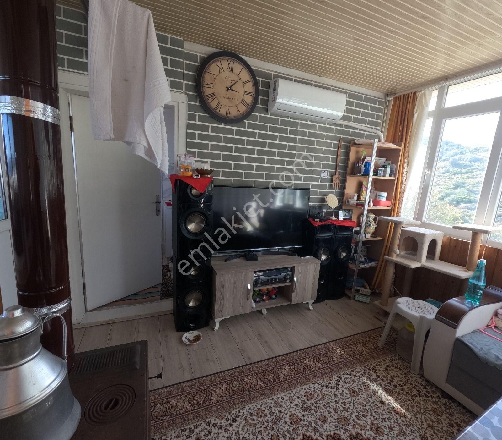 Urla Gülbahçe'de 4 Katlı Muhteşem Bir Bina - Görsel 23