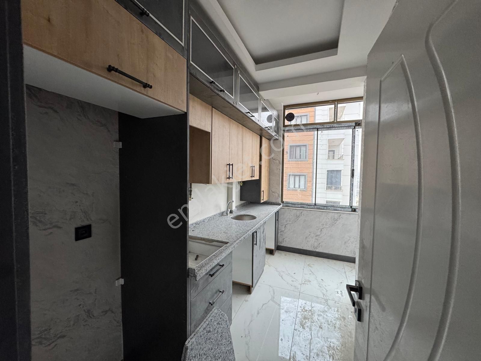 Yavuz Emlak Tan Satılık Daire Arakat Karaköprü Narlikuyu Mah - Görsel 4