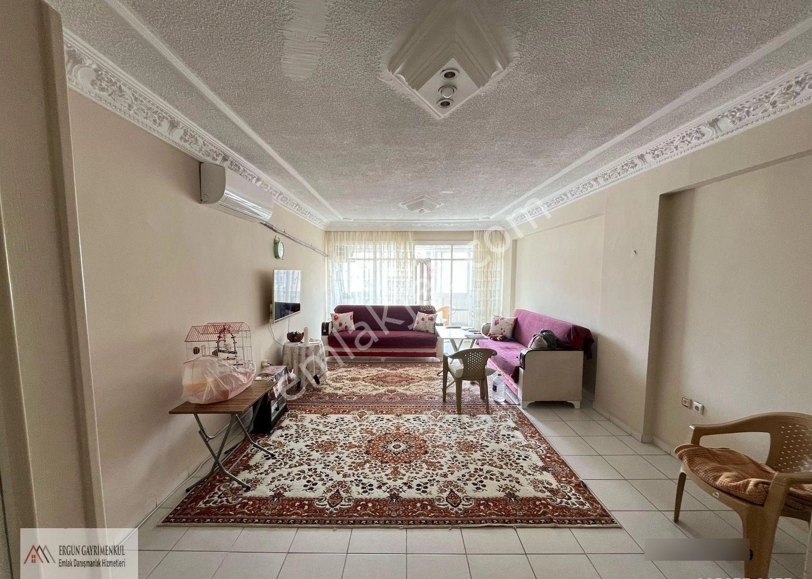 Ergünden Pirireis Mahallesinde Geniş Oturumlu 3+1 Daire