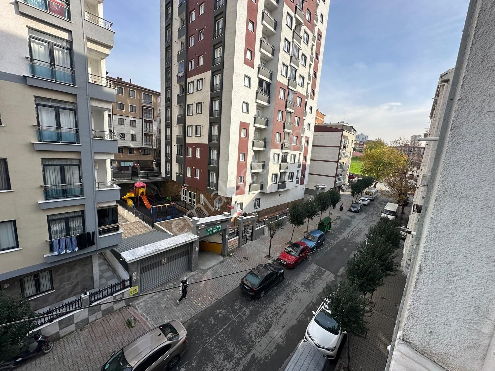 Kazım Karabekir Mahallesinde 3.katta 2+1 Kiralık Daire - Görsel 14