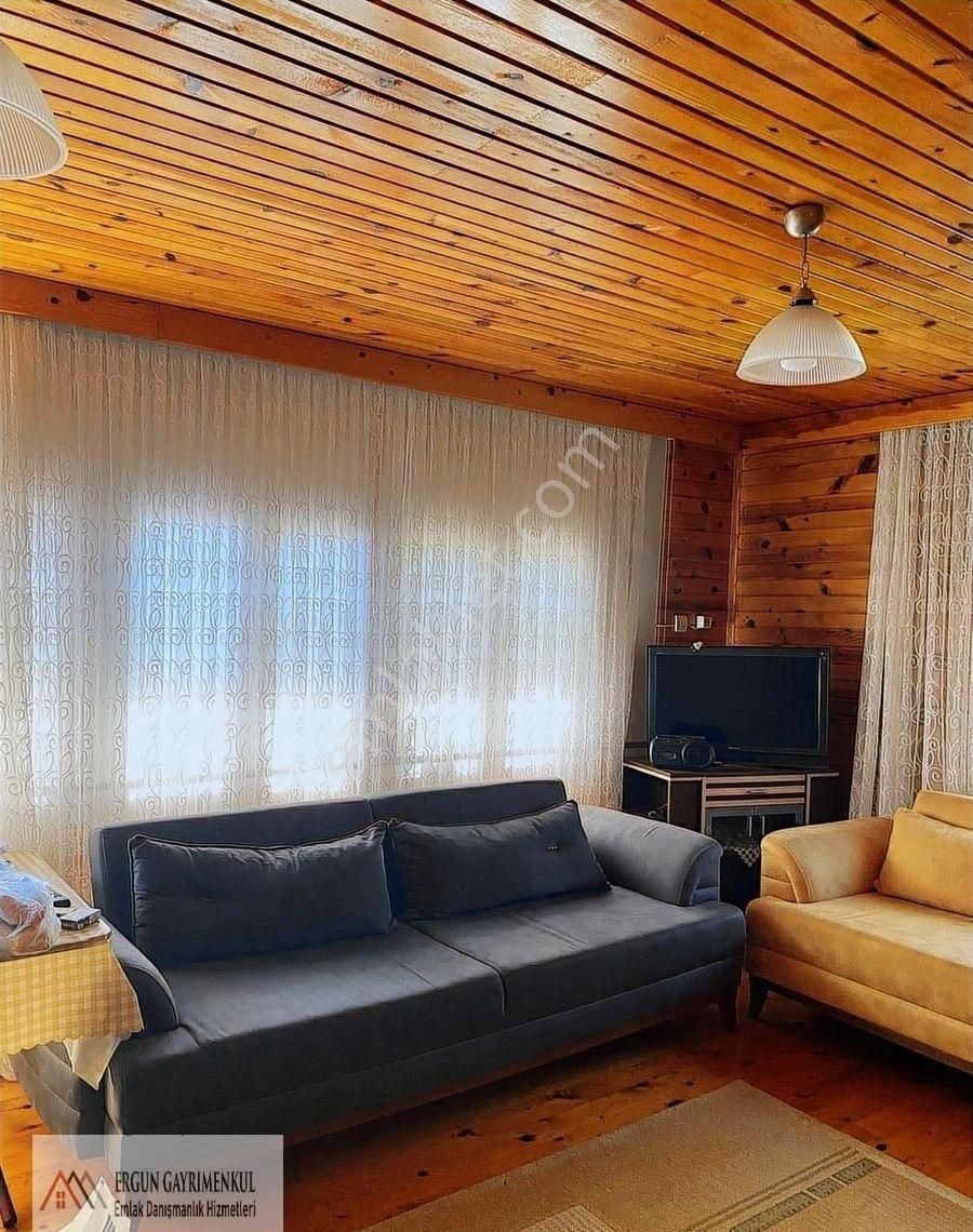 Ergünden Soğucakta Geniş Bahçe Kullanım Alanlı Müstakil Daire - Görsel 9