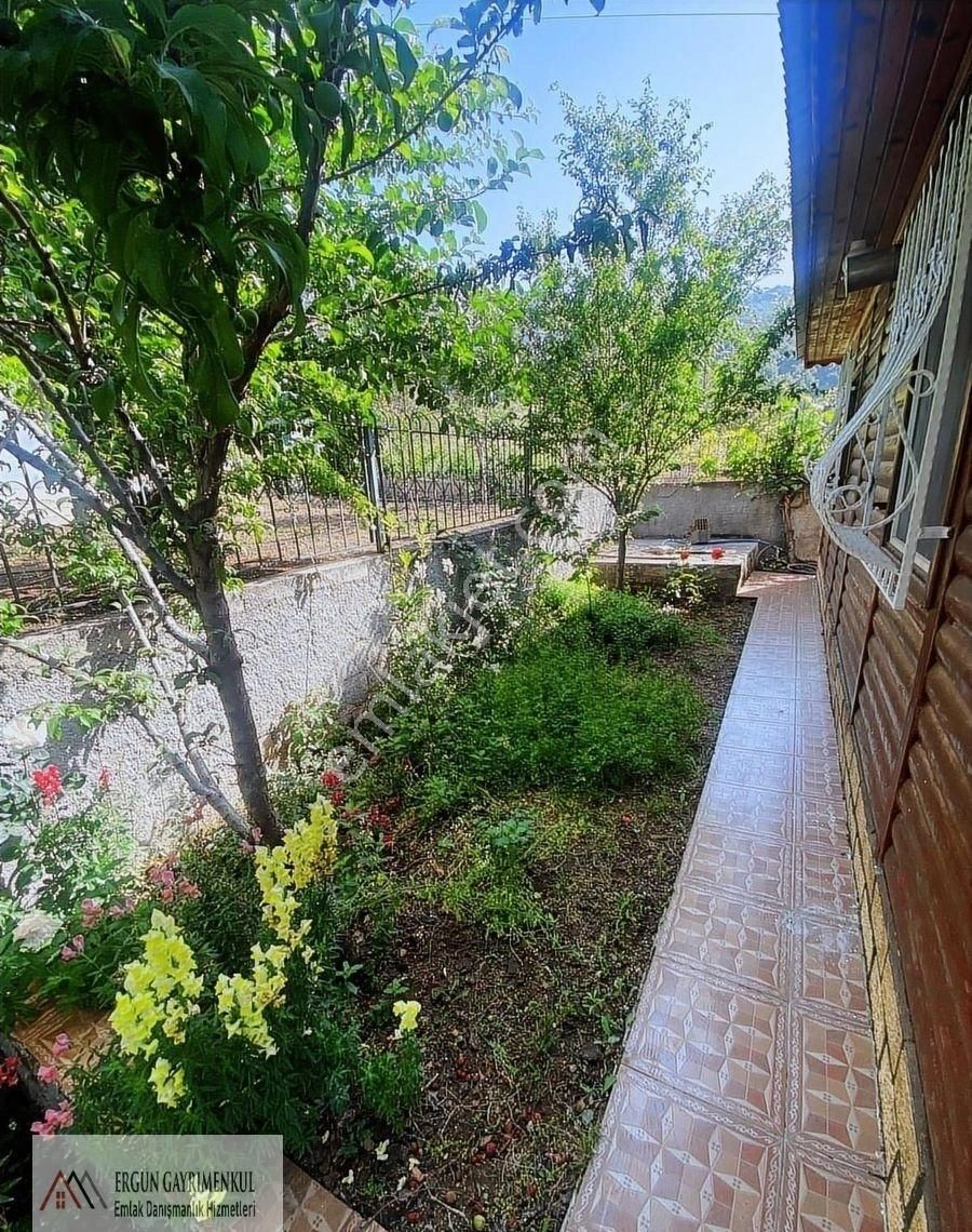 Ergünden Soğucakta Geniş Bahçe Kullanım Alanlı Müstakil Daire - Görsel 14