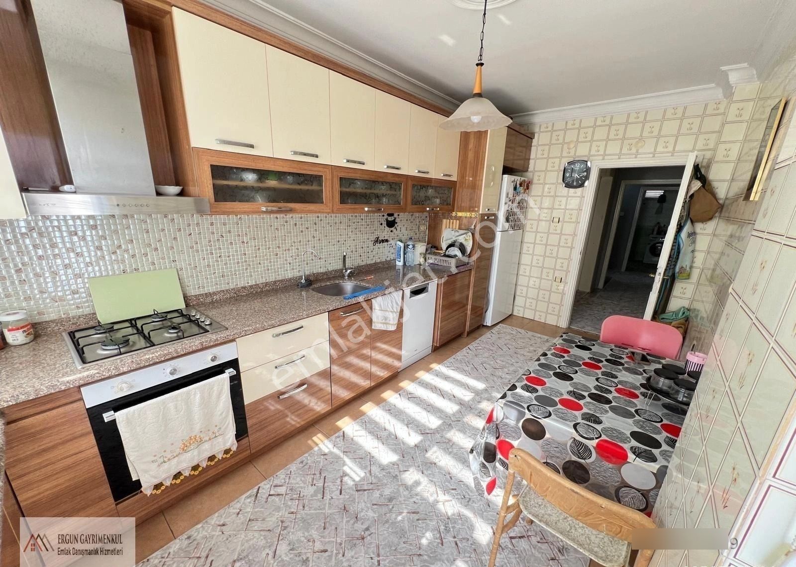 Ergünden Aydınlıkevlerde Her Kat Tek Daire Satılık 3+1 Daire - Görsel 28