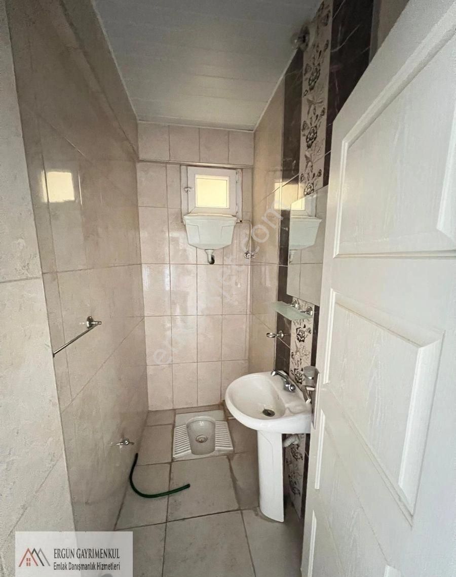 Ergünden Palmiyede Sahile Yakın Kiralık 3+1 Daire - Görsel 17