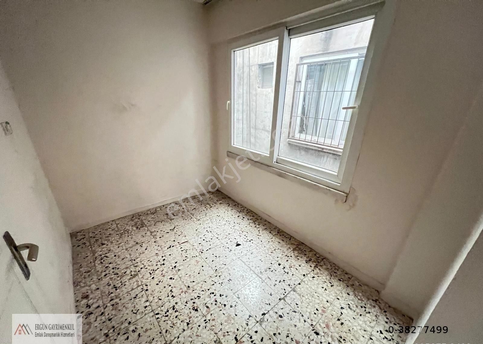 Ergünden Palmiyede Sahile Yakın Kiralık 3+1 Daire - Görsel 16