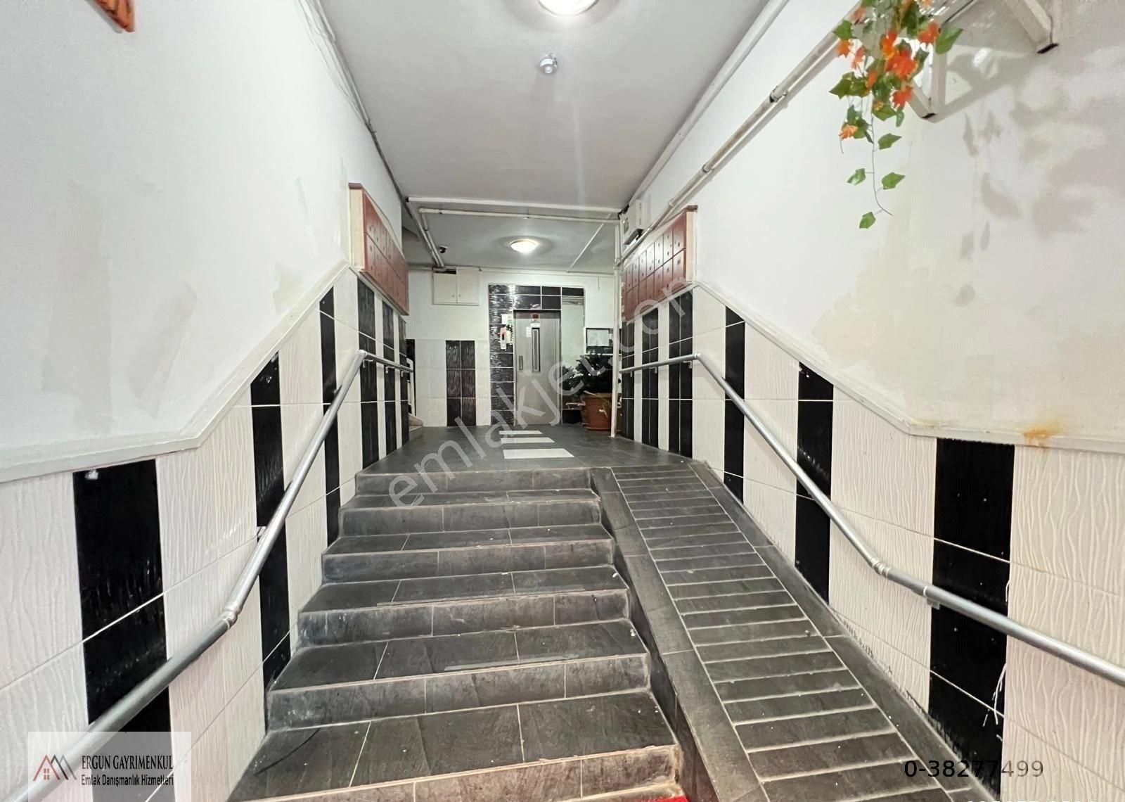 Ergünden Turgutreiste Asansörlü Kiralık 3+1 Daire - Görsel 30