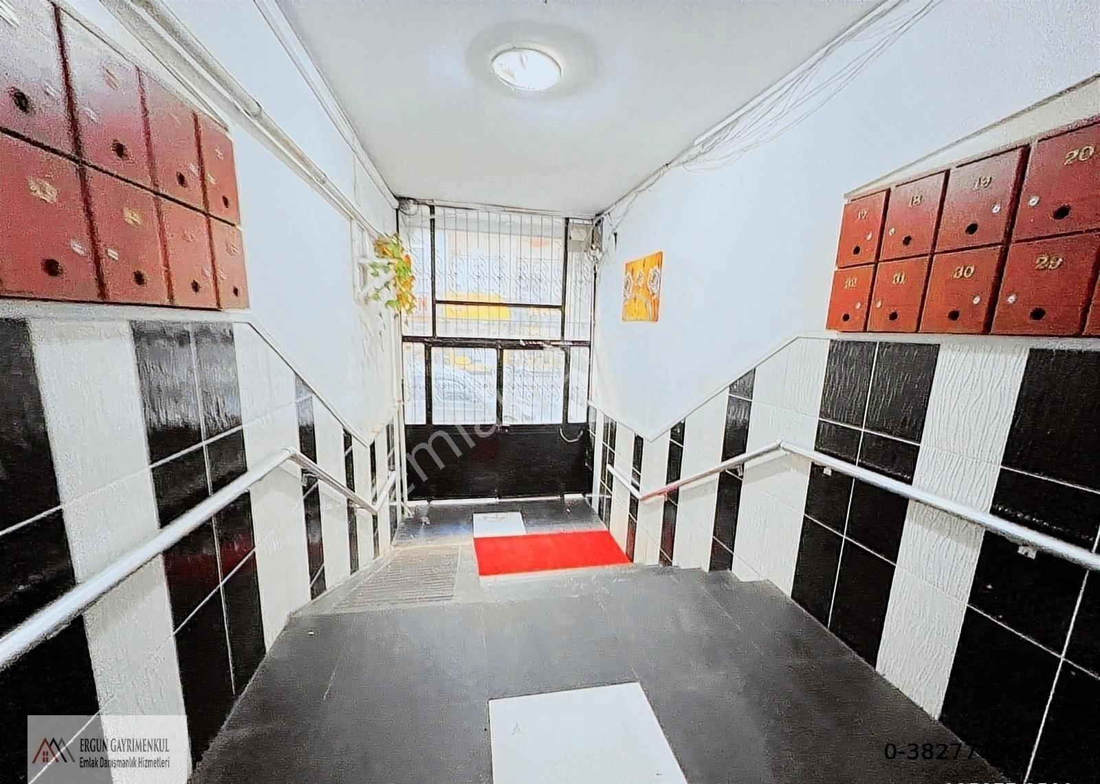Ergünden Turgutreiste Asansörlü Kiralık 3+1 Daire - Görsel 5