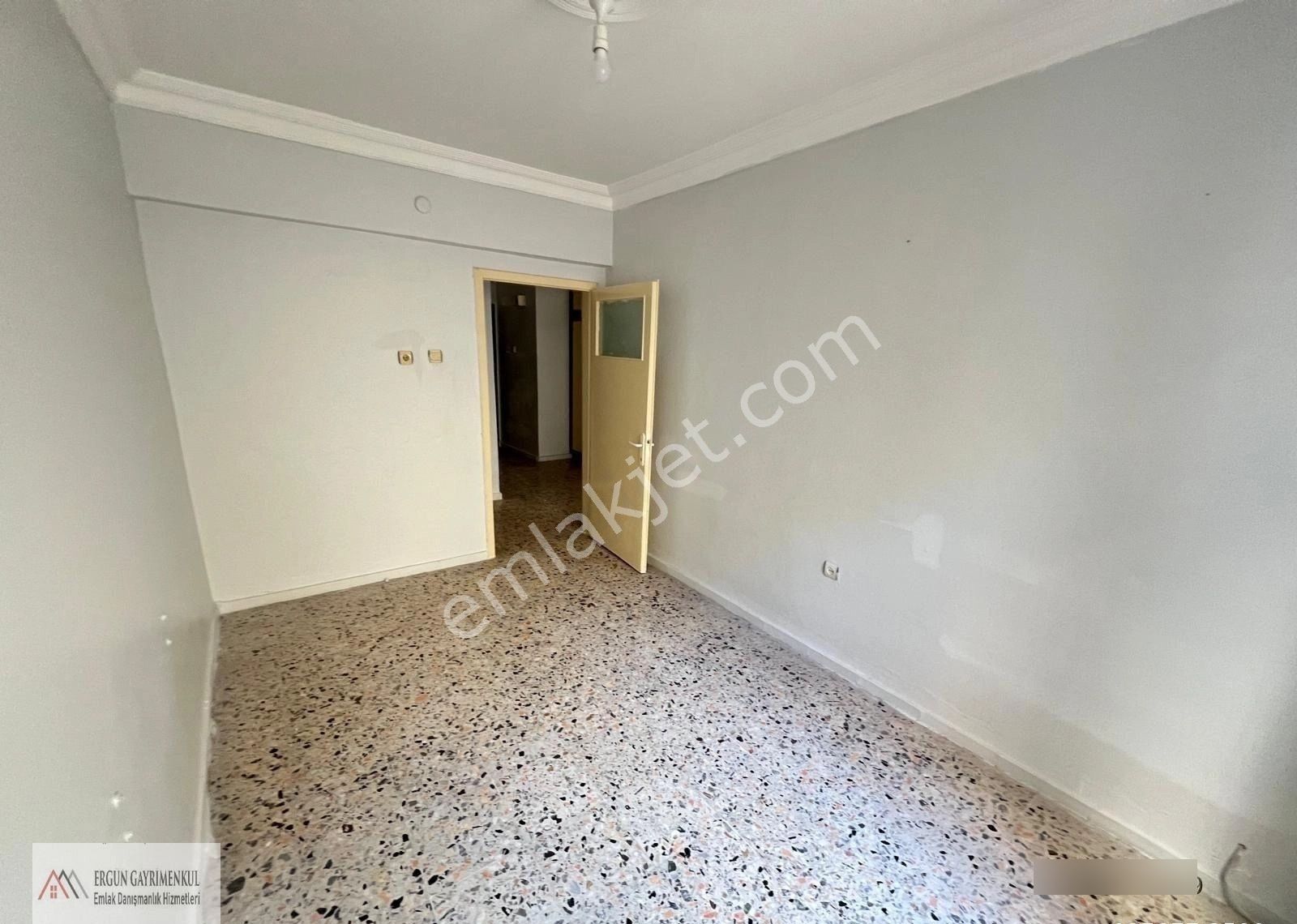 Ergünden Turgutreiste Asansörlü Kiralık 3+1 Daire - Görsel 24