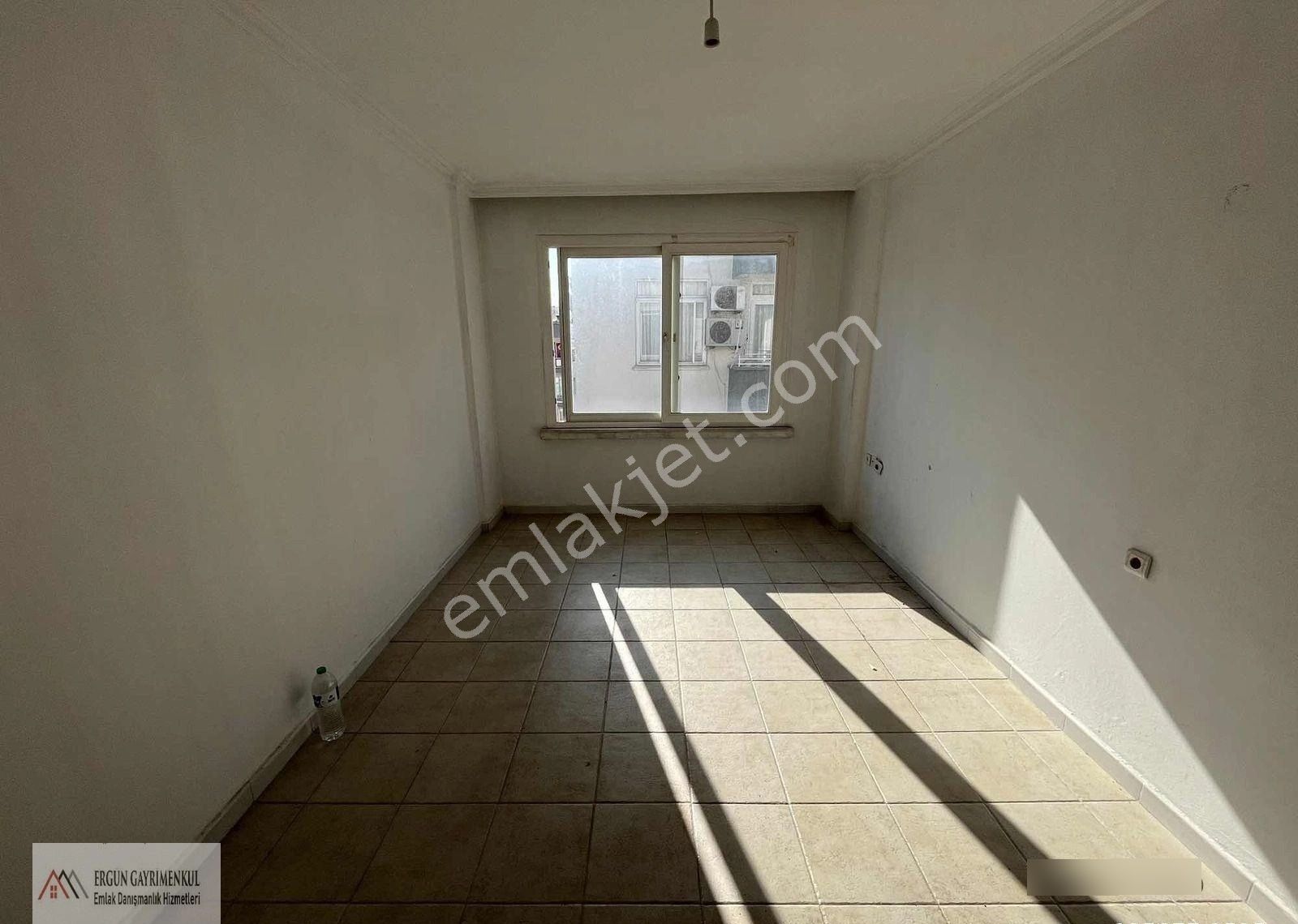 Ergünden Pirireiste Geniş Kiralık 3+1 Ayrımutfak Daire - Görsel 16