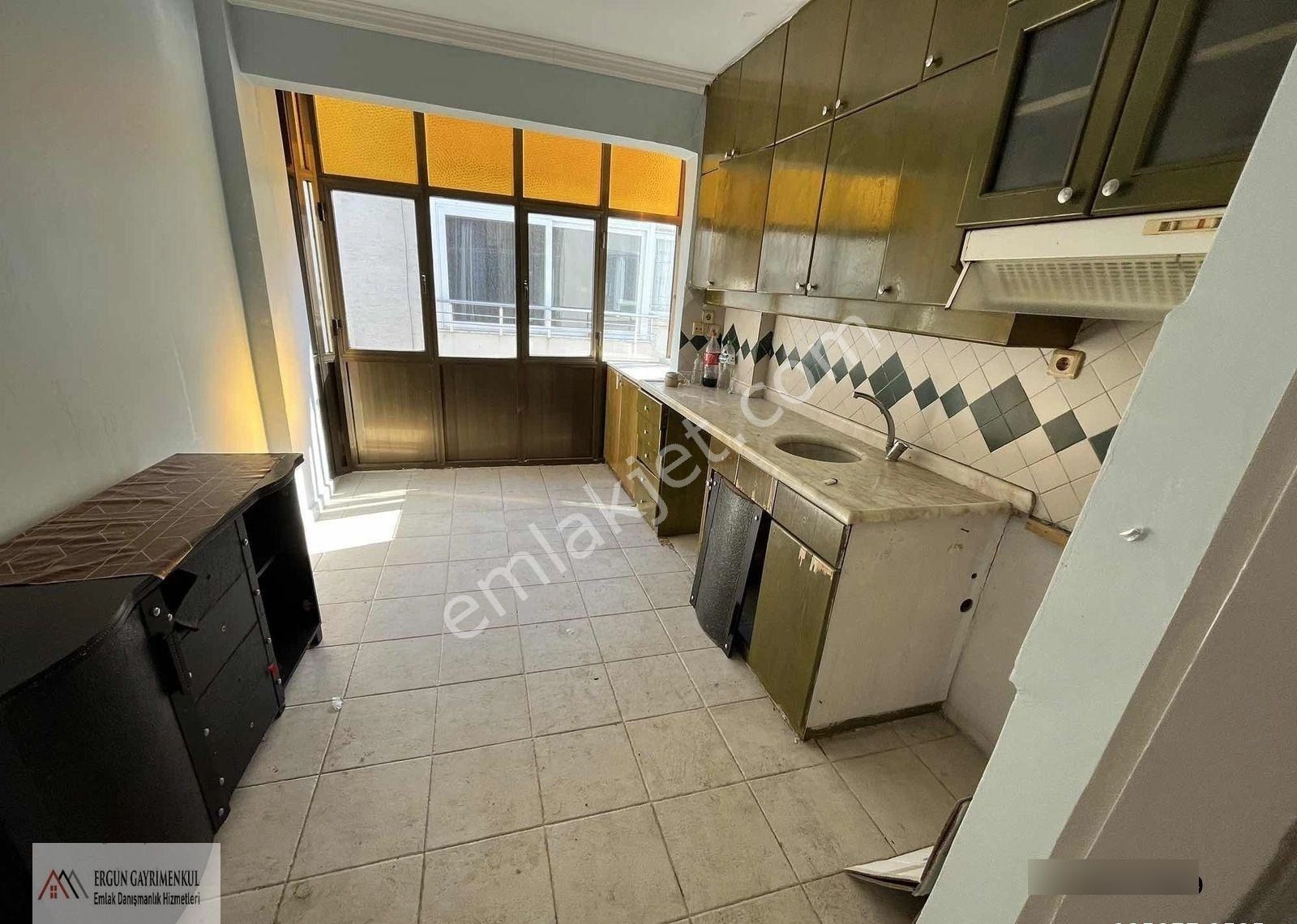 Ergünden Pirireiste Geniş Kiralık 3+1 Ayrımutfak Daire - Görsel 10
