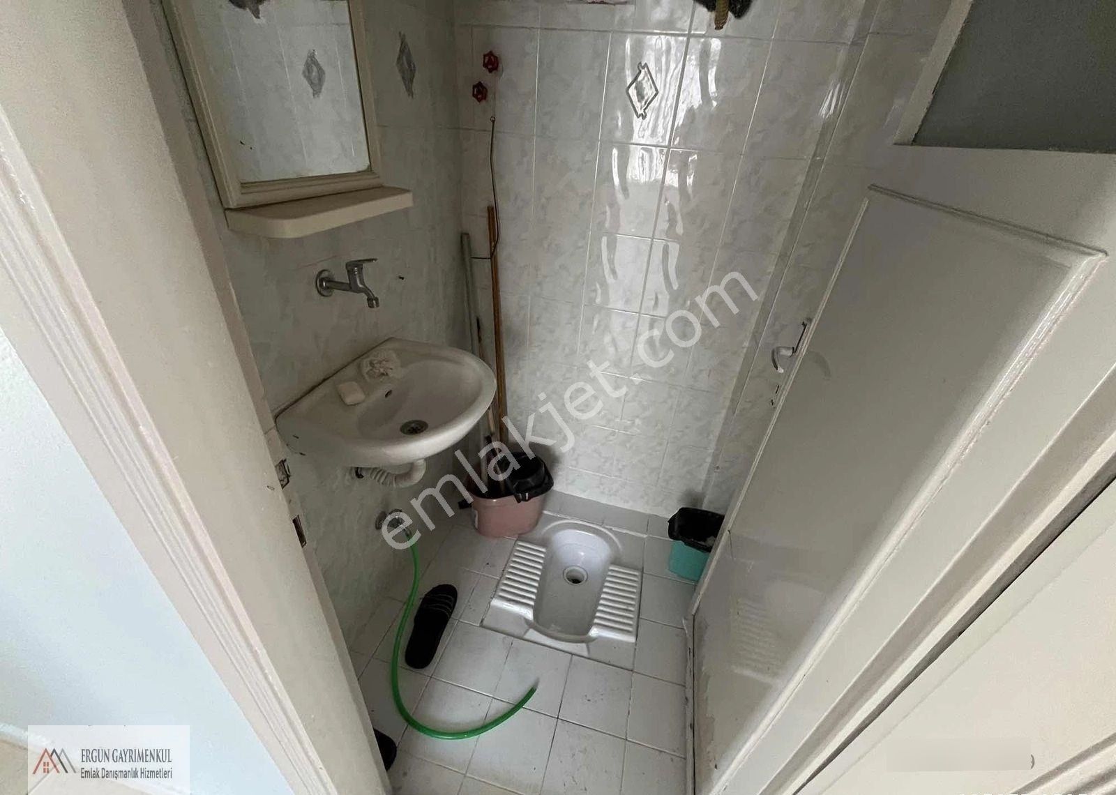 Ergünden Pirireiste Geniş Kiralık 3+1 Ayrımutfak Daire - Görsel 9