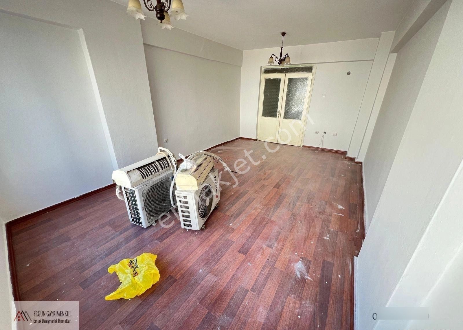 Ergünden Pirireiste Fırsatlık Arakat Asansörlü Satılık 3+1 Daire - Görsel 11