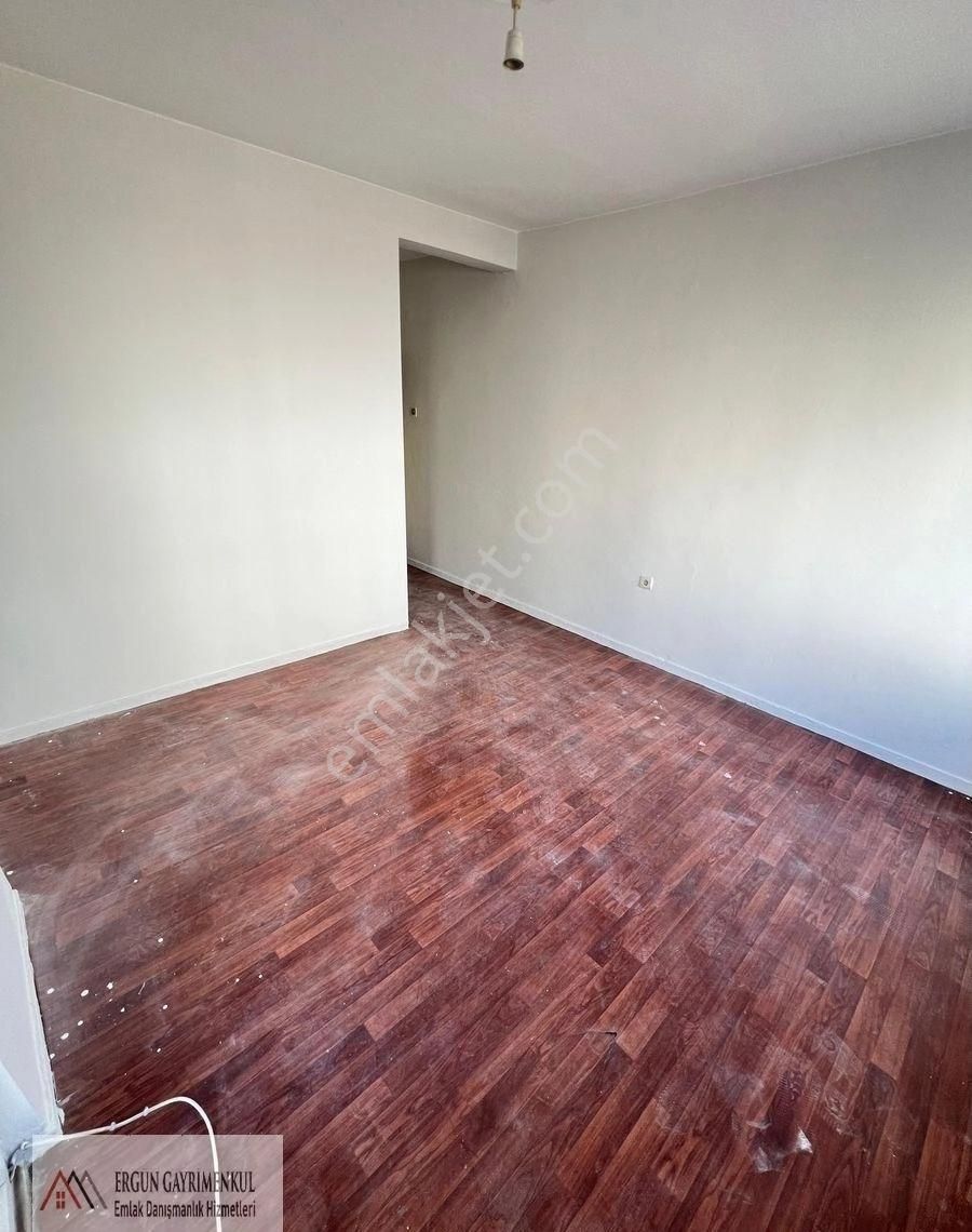 Ergünden Pirireiste Fırsatlık Arakat Asansörlü Satılık 3+1 Daire - Görsel 8