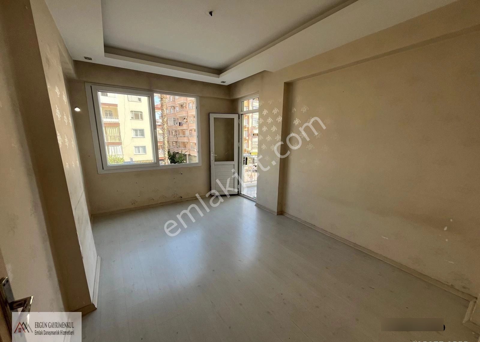 Ergünden Güvenevler Mhde Cadde Üzeri Fırsat Satılık 3+1 Daire - Görsel 27