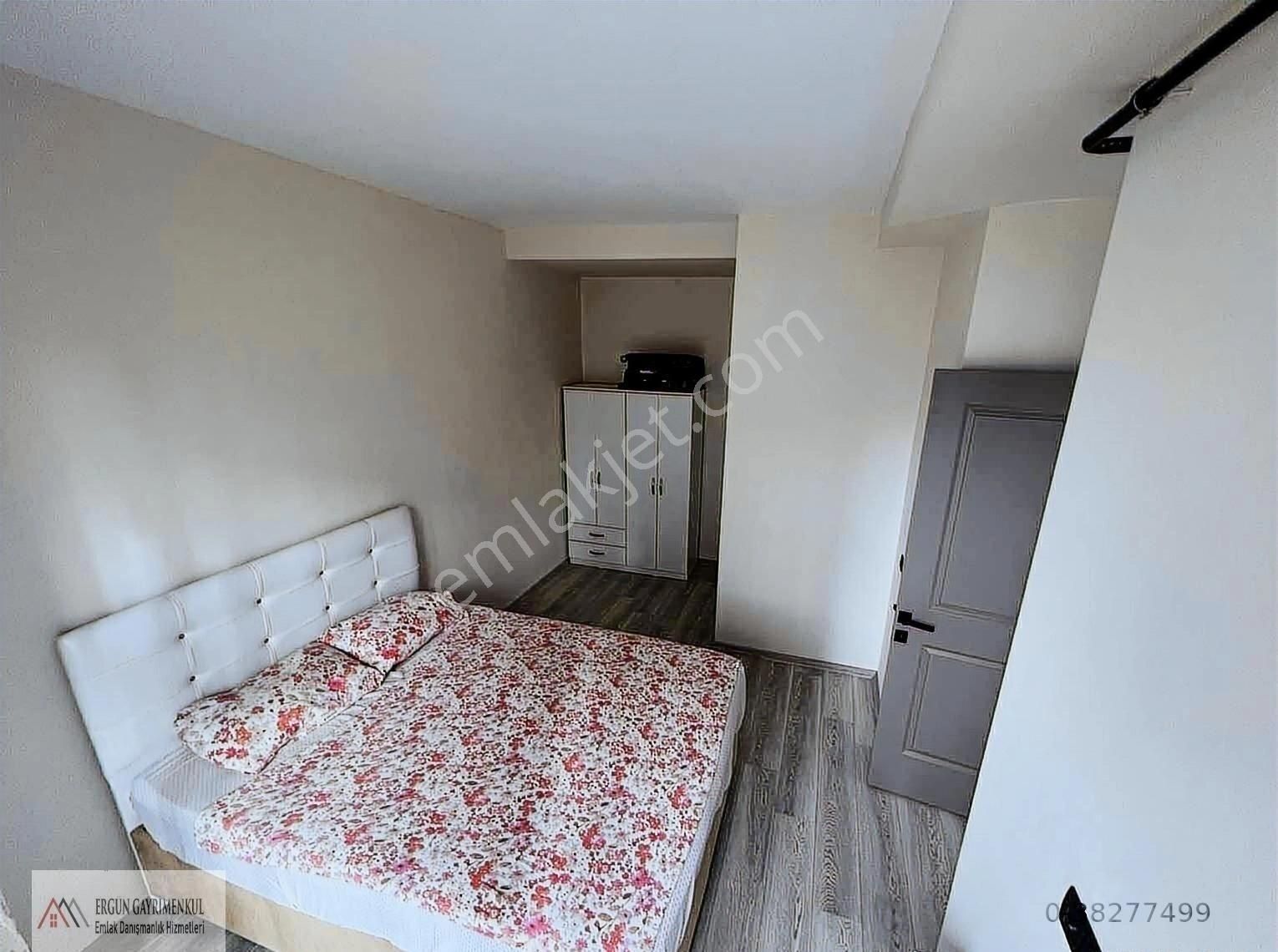 Ergünden Eşyalı 2+1 Lüx Daire Site İçi Geniş Peyzaj Alanlı - Görsel 11