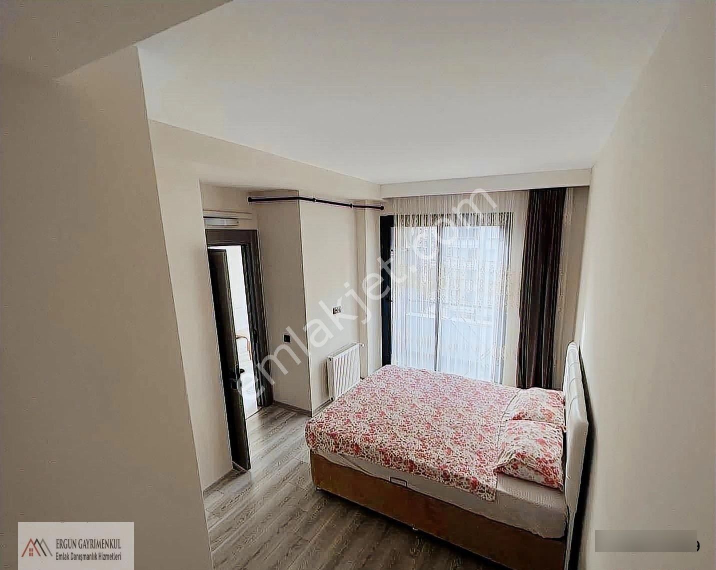 Ergünden Eşyalı 2+1 Lüx Daire Site İçi Geniş Peyzaj Alanlı - Görsel 5