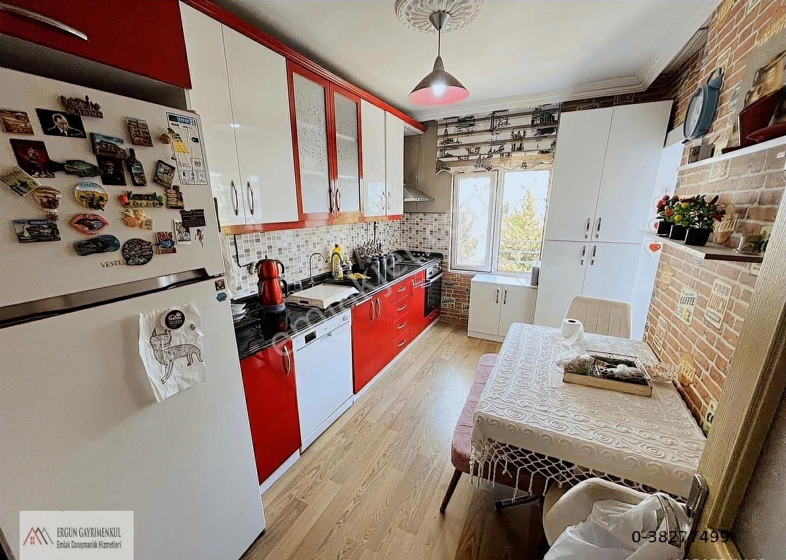 Ergünden Viranşehirde Cadde Üzeri Satılık 3+1 Doğalgazlı Daire - Görsel 12